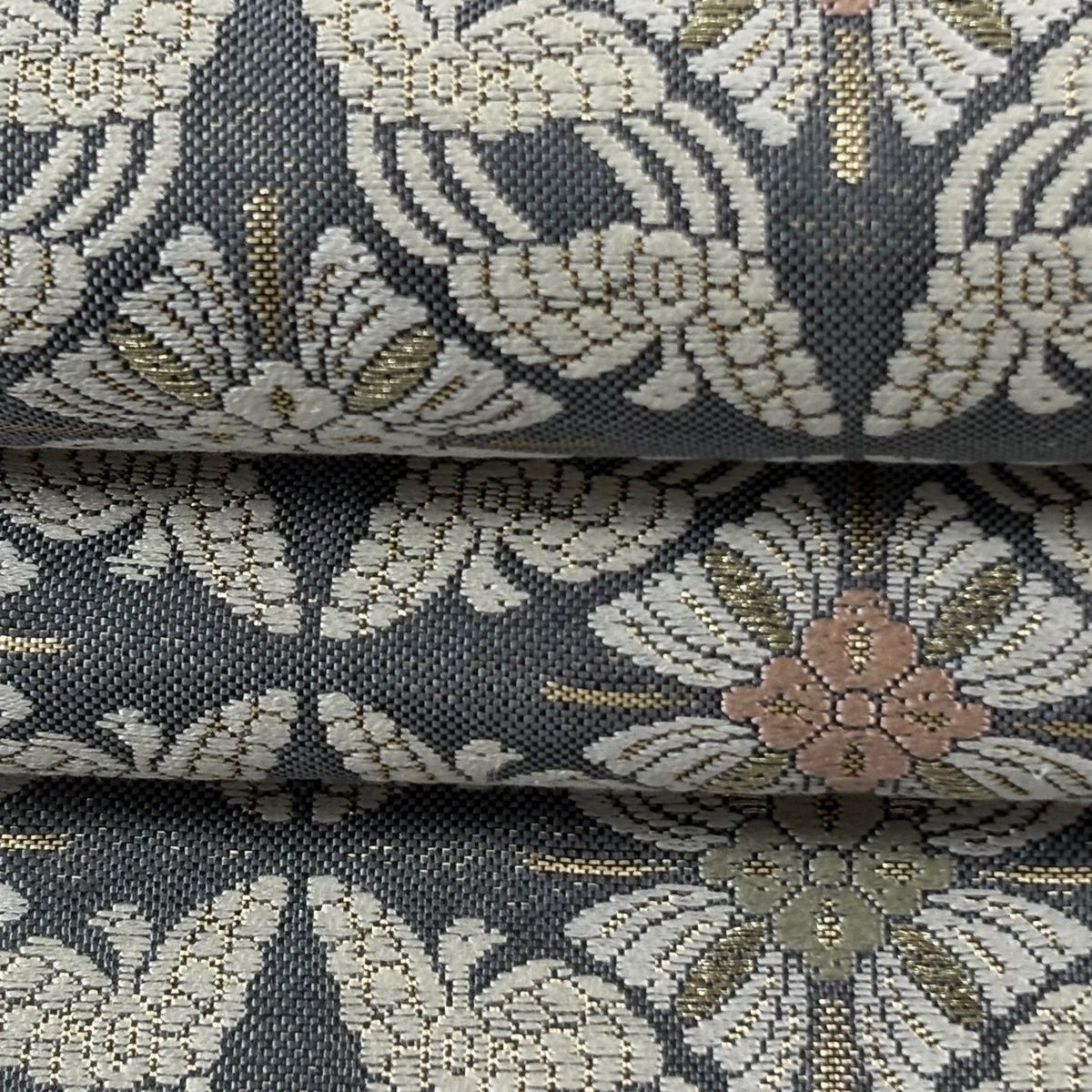 明るく華やか♡細やかな花菱七宝　正絹六通高級袋帯 明るく華やか♡細やかな花菱七宝 正絹六通高級袋帯