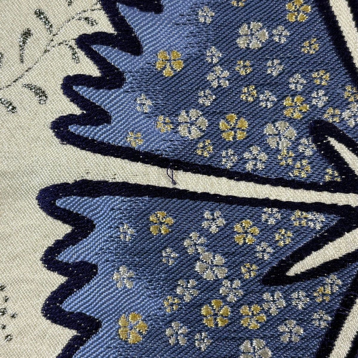 正絹 六通袋帯 【花々 青 シルバー】 袋帯 秀品 花 金銀糸 箔 灰白 六通 正絹 【中古】 - メルカリ