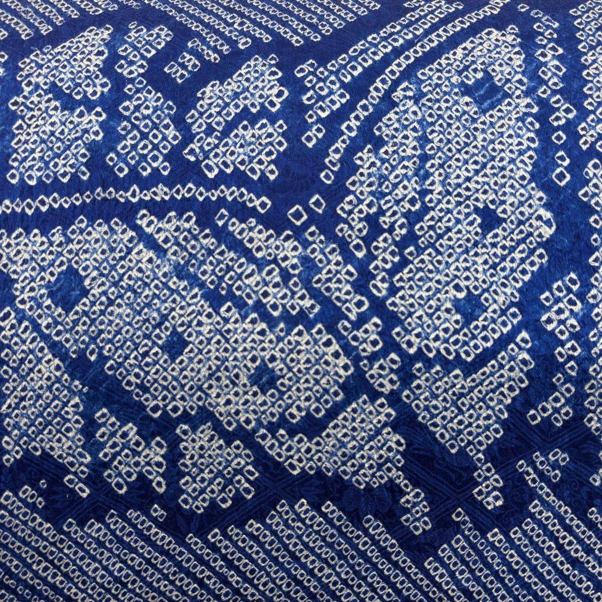 名古屋帯 秀品 蝶 幾何学模様 総絞り 青 正絹 【中古】 - メルカリ