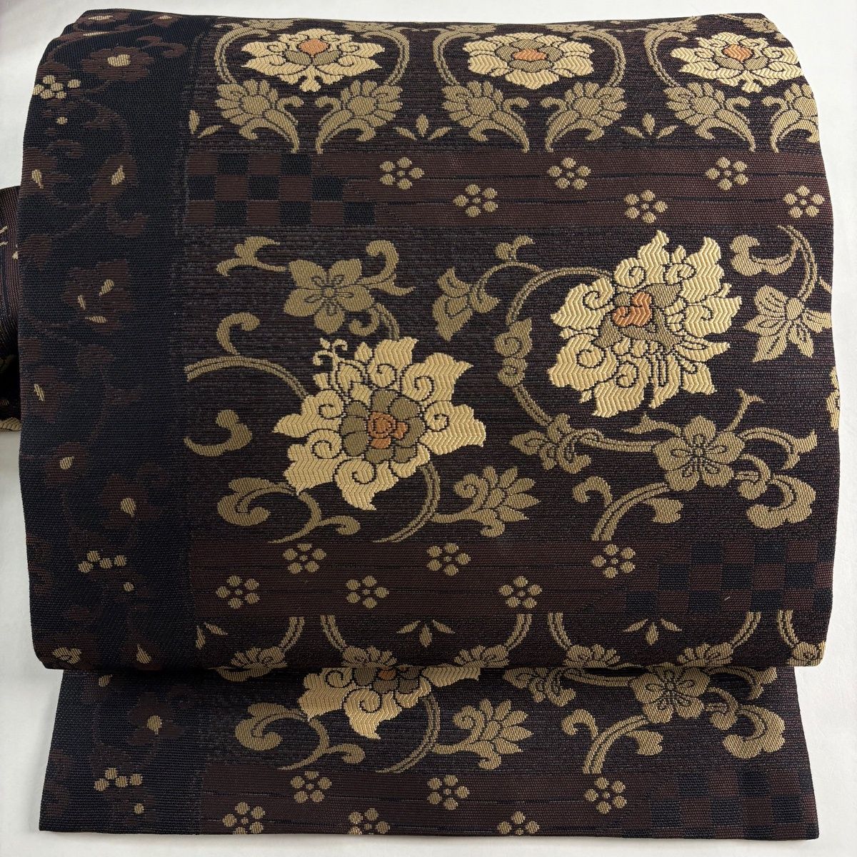 名古屋帯　花唐草　正絹 名古屋帯 正絹 紬 花唐草の織柄 MA-1897 - メルカリ