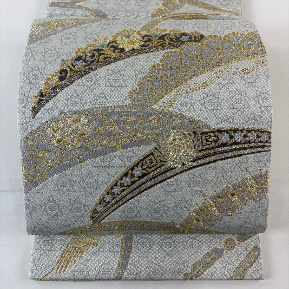 本袋帯　グレー地　金糸　唐花 本袋帯 グレー地 金糸 唐花