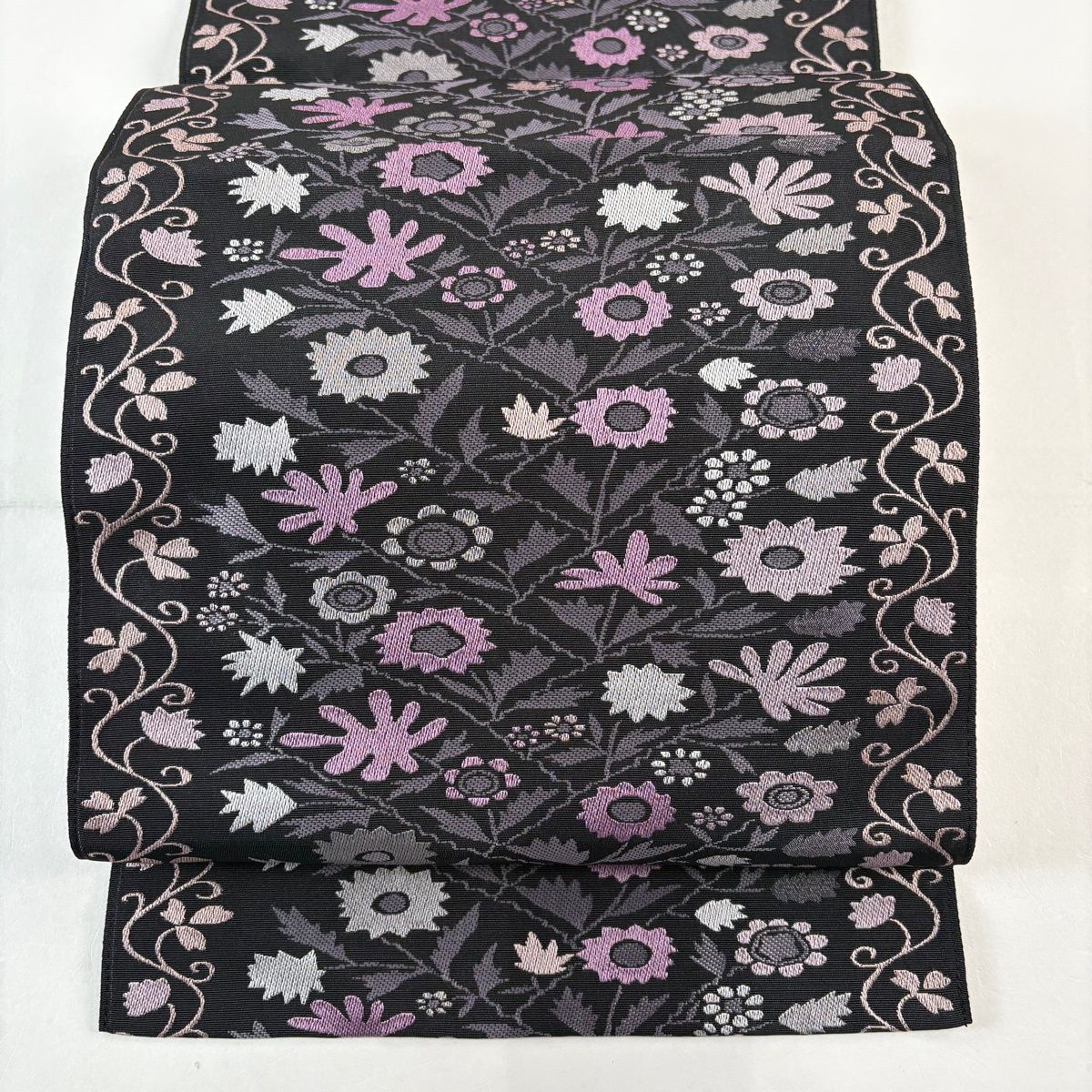 名古屋帯 名品 松葉仕立て 八寸名古屋帯 草花 花唐草 濃紫 正絹 【中古