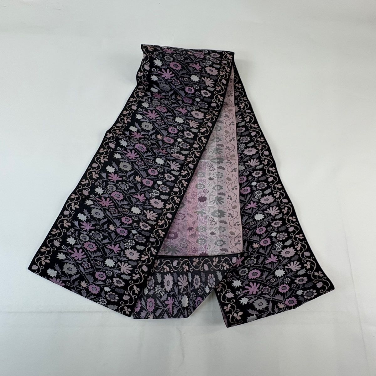 名古屋帯 名品 松葉仕立て 八寸名古屋帯 草花 花唐草 濃紫 正絹 【中古