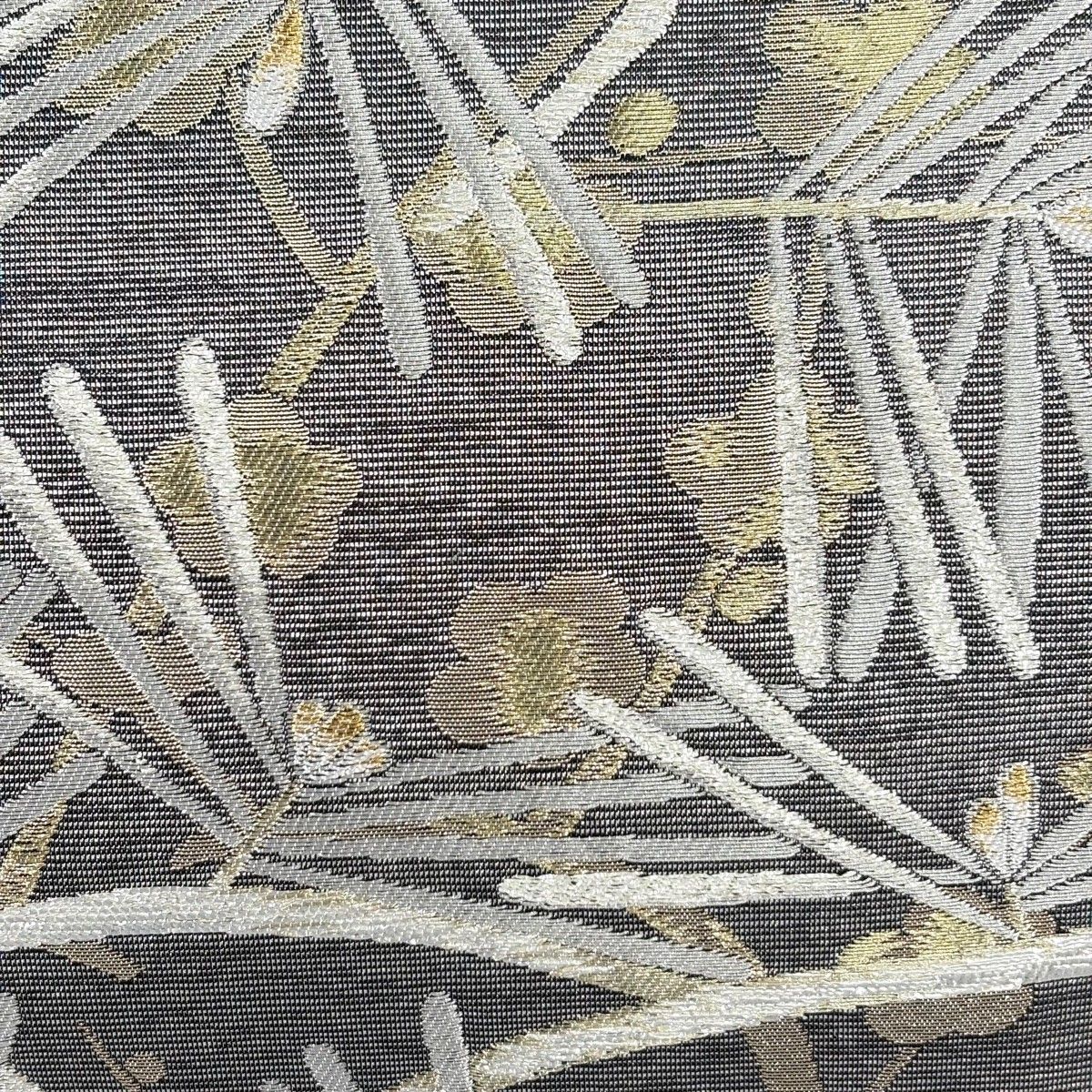 美品】 袋帯 名品 若松 枝梅 箔 黒灰 六通 正絹 【中古】 - メルカリ