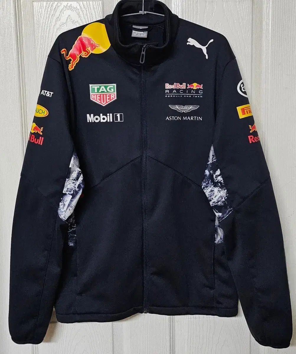 海外M PUMA F1 アストンマーティン レッドブル レーシングチーム