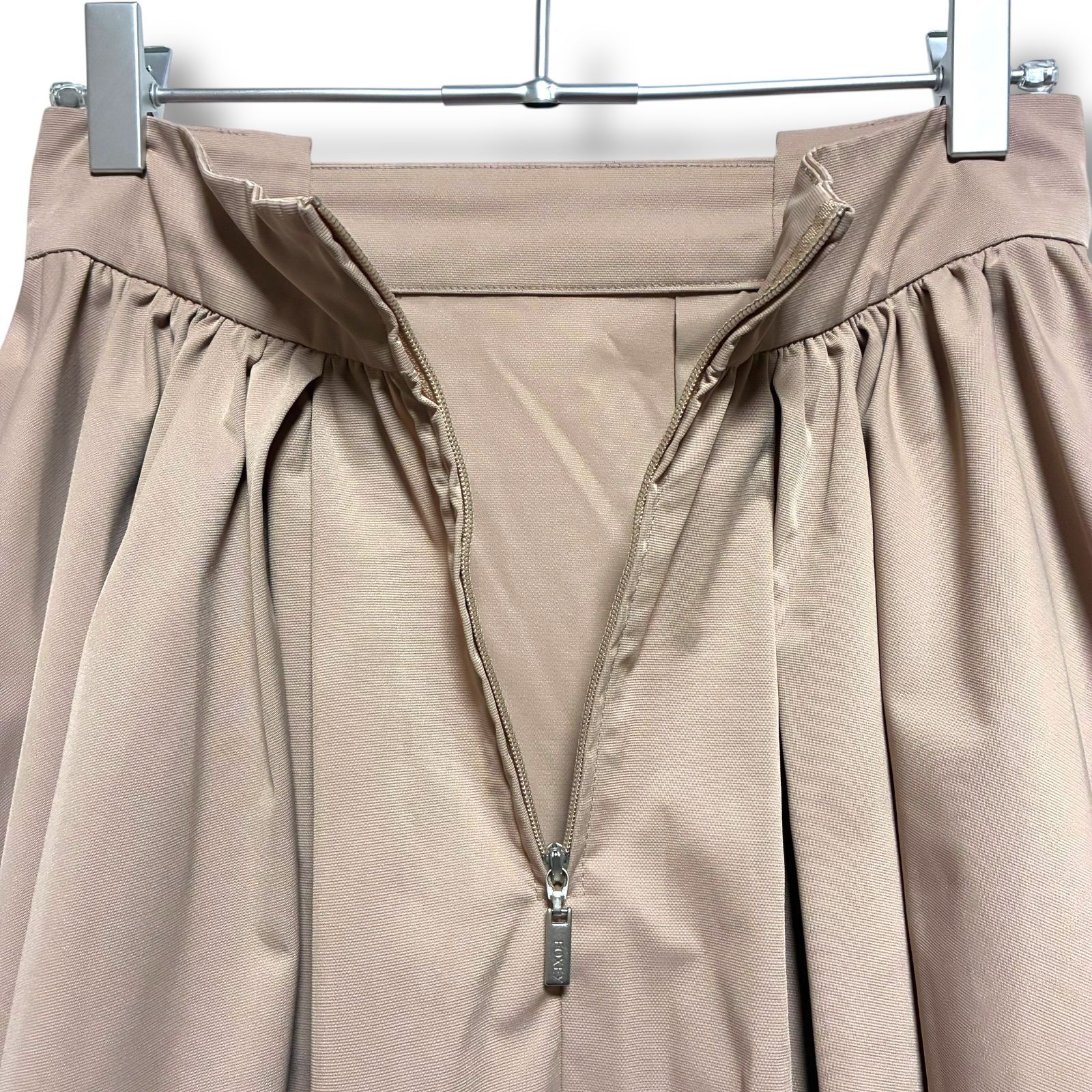 新品　FOXEY NEW YORK　レディース　スカート　フレア　スカート　S FOXEY NEW YORK フォクシーニューヨーク ベージュ フレアスカート