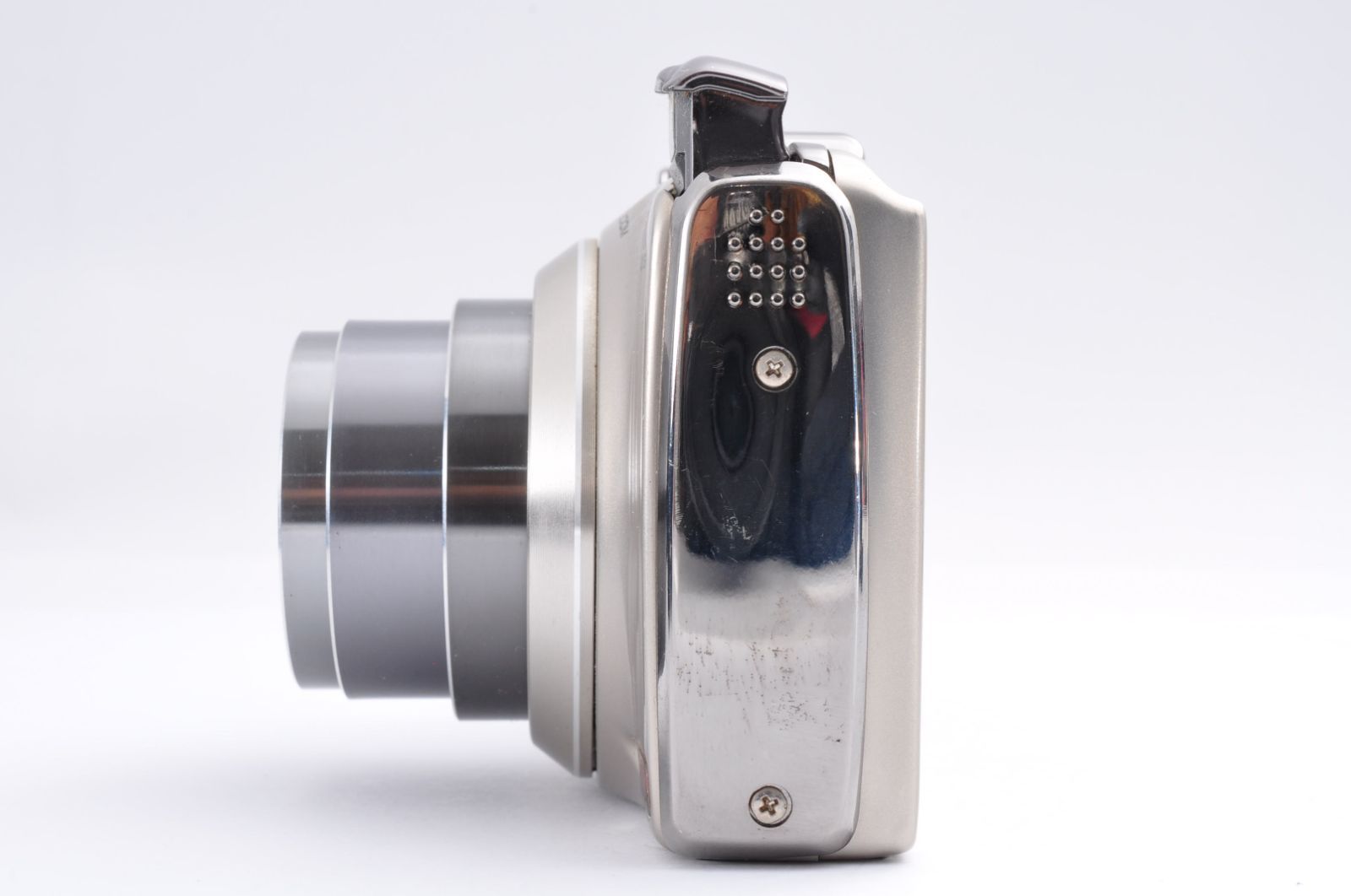 FUJIFILM FinePix F550EXR　シャンパンゴールド◯ Amazon | FUJIFILM デジタルカメラ FinePix F550EXR 光学15倍