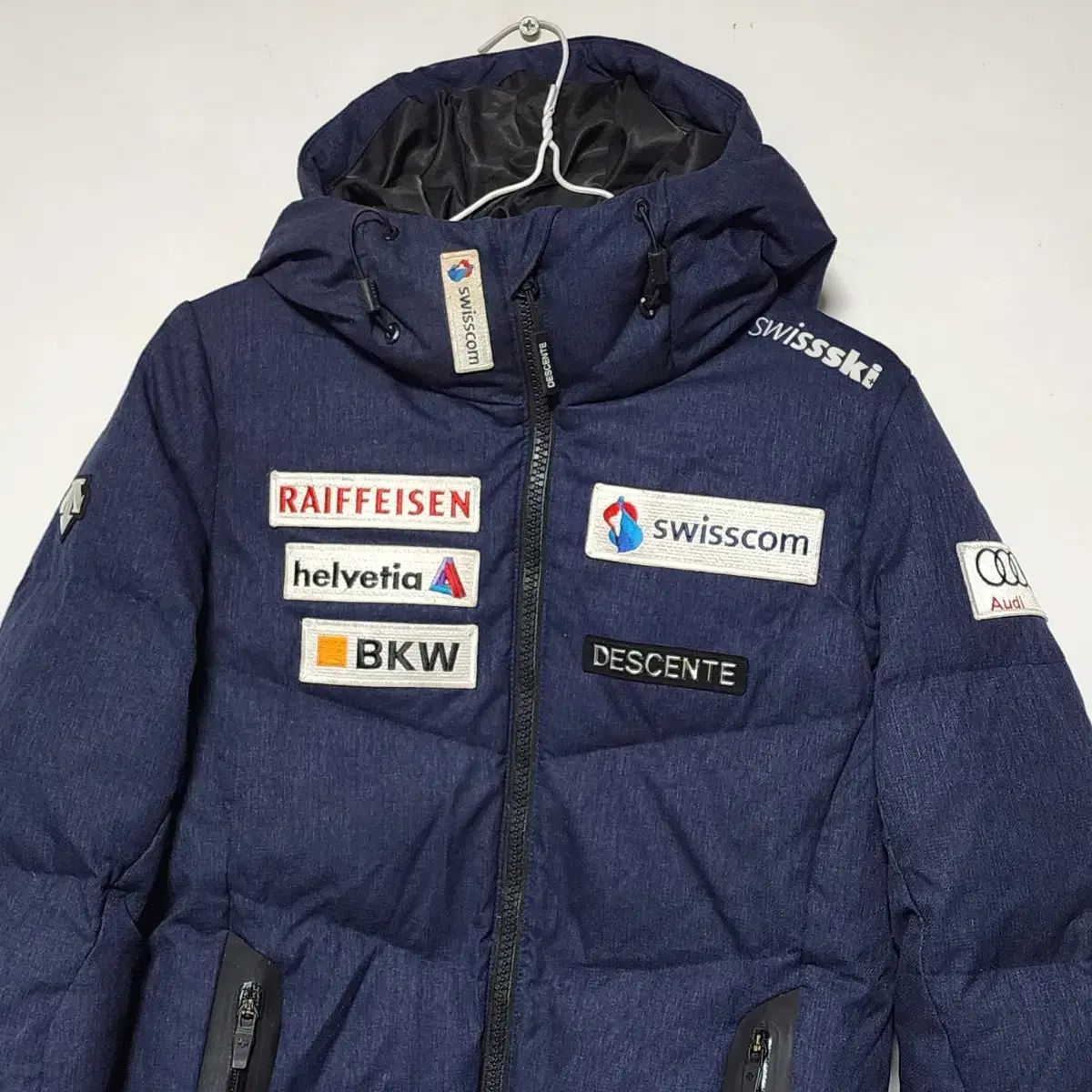 デサント　スイスチーム　ダウンジャケット Descente スイスナショナルチーム ダウンジャケット - 冬 2023