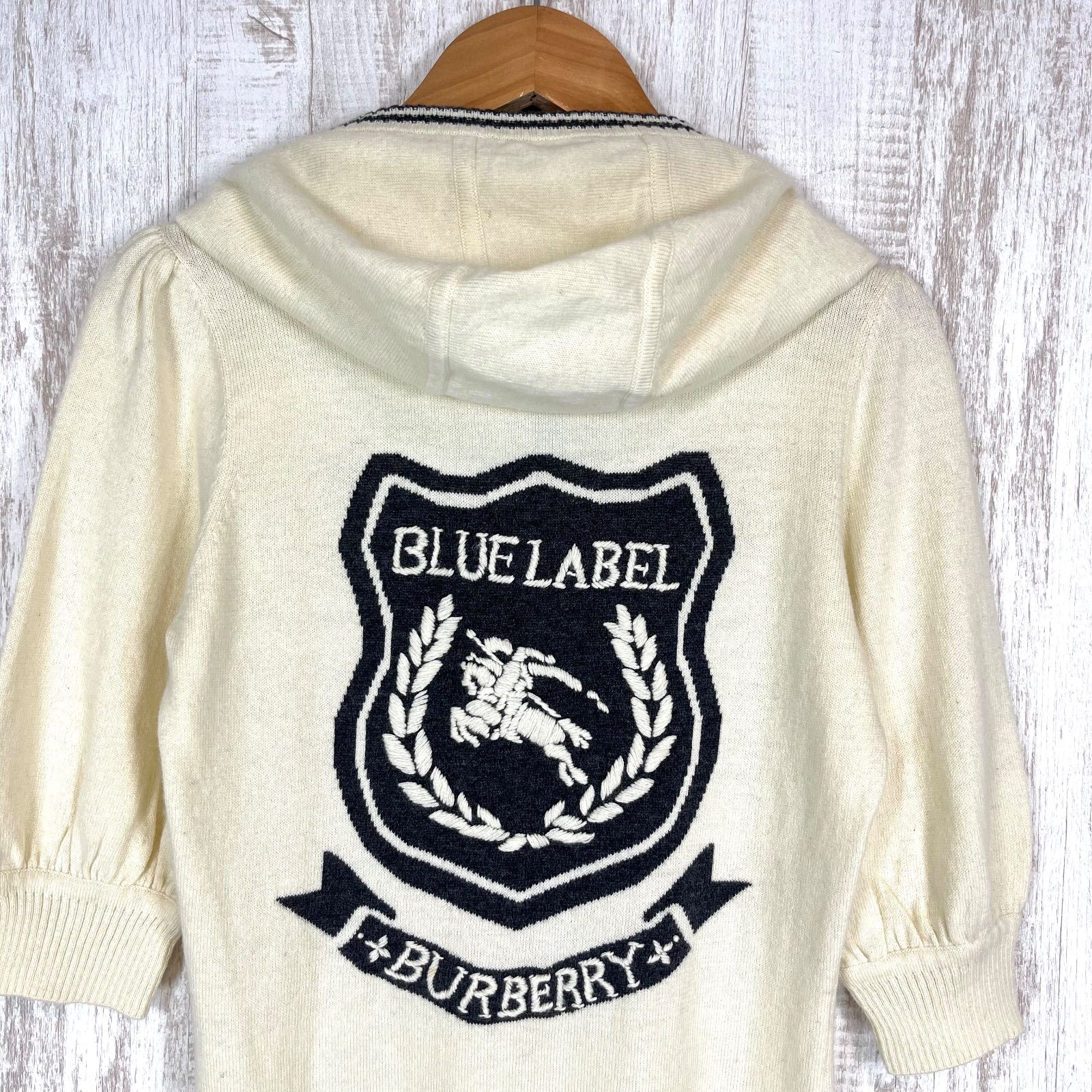 BURBERRY BLUE LABEL バーバリーブルーレーベル ホースロゴ刺繍 フード