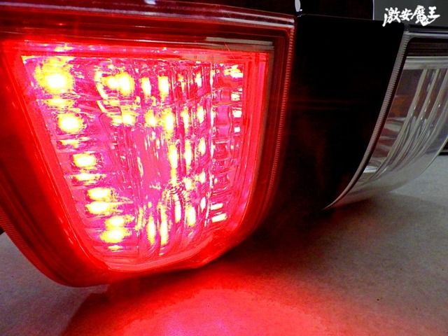 ヴェルファイア ANH20 KOITO 58-29テールランプ2個のみ ヴェルファイア ANH20 KOITO 58-29テールランプ2個のみ 2025年最新