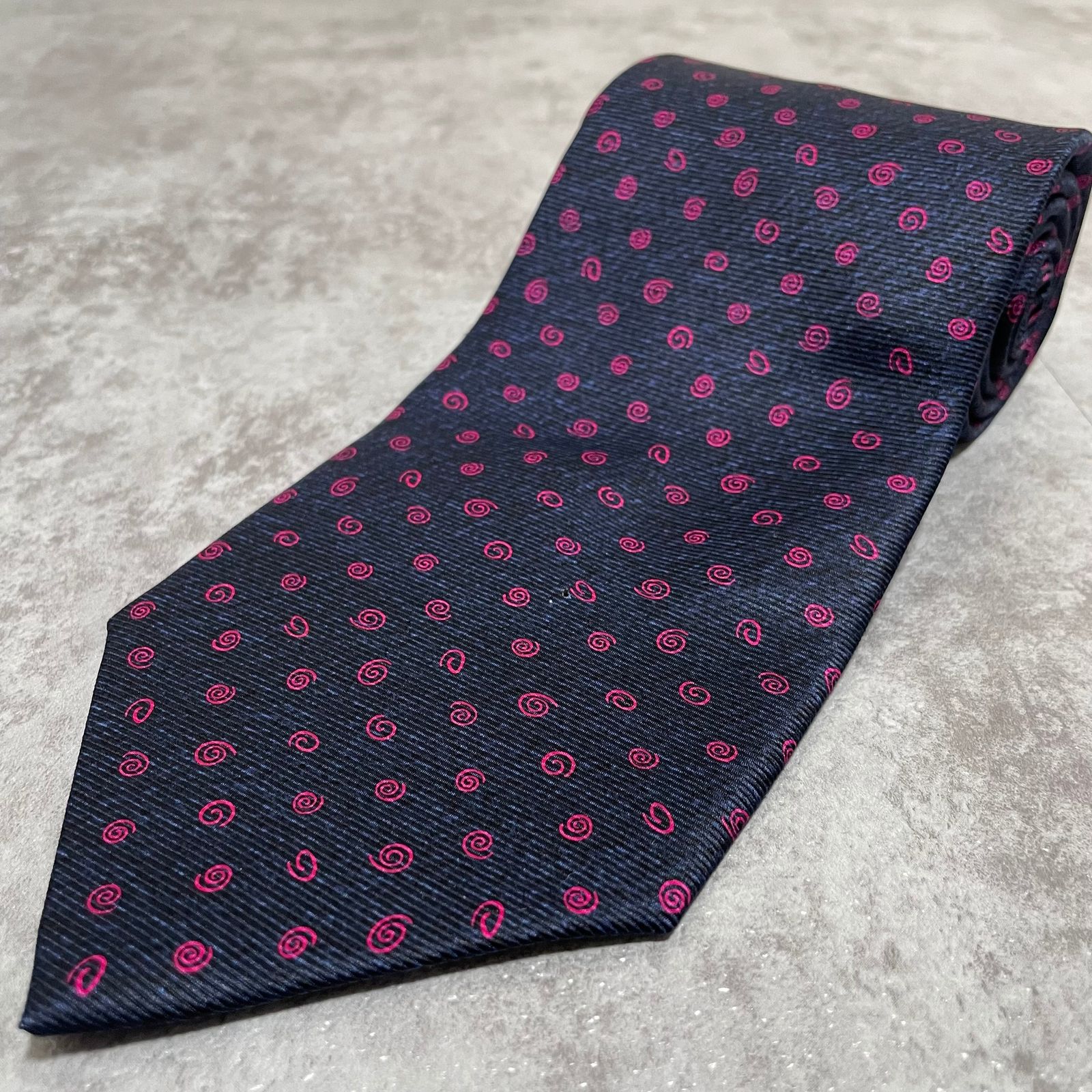 BVLGARI】うずまきドットネクタイ ネイビー ピンク バイカラー 渦巻き