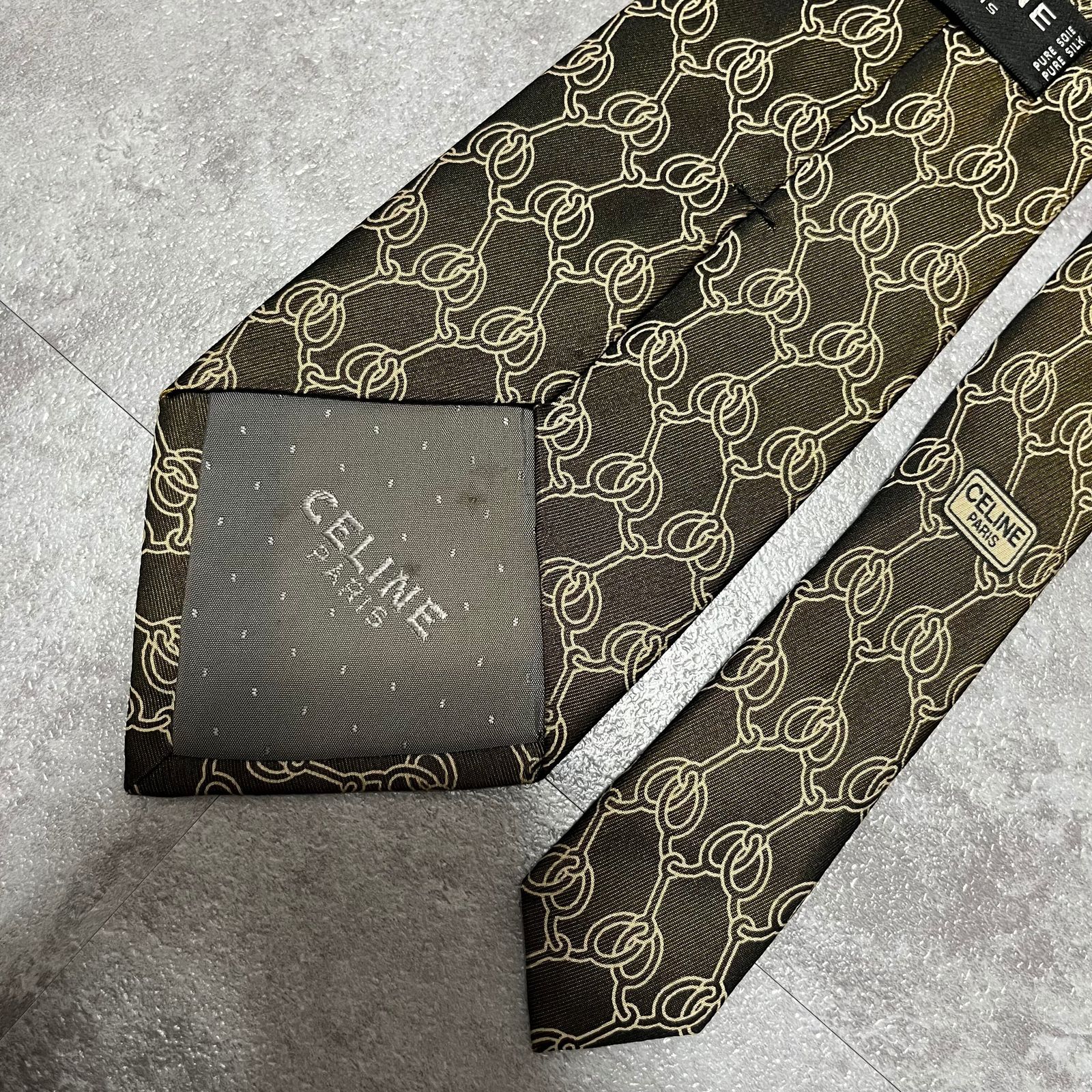 【未使用に近い✨】セリーヌ ネクタイ ゴールド ロゴ 総柄 ジャガード 光沢 CELINE セリーヌ マカダム トリオンフ ジャガード織り ネクタイ