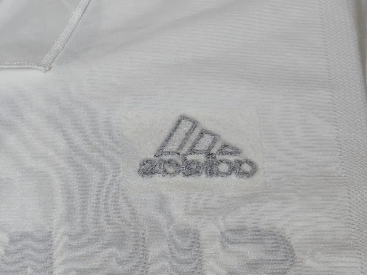 レアル・マドリード ルイス・フィーゴ　長袖シャツ レアル・マドリード ルイス・フィーゴ 長袖シャツ レアル・マドリード