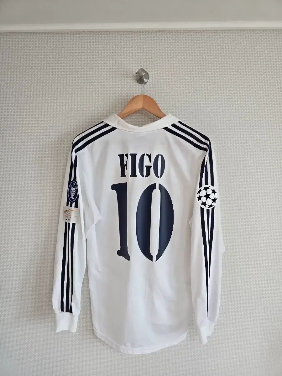 レアル・マドリード ルイス・フィーゴ　長袖シャツ 02-03 レアルマドリード HOME 選手用支給用 長袖 ルイス・フィーゴ