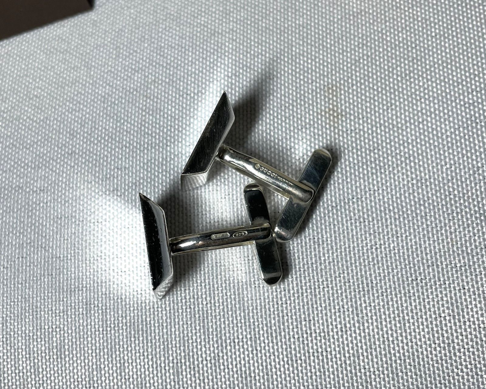 GUCCI グッチ ブランドロゴ文字 スターリングシルバー SV925スクエア