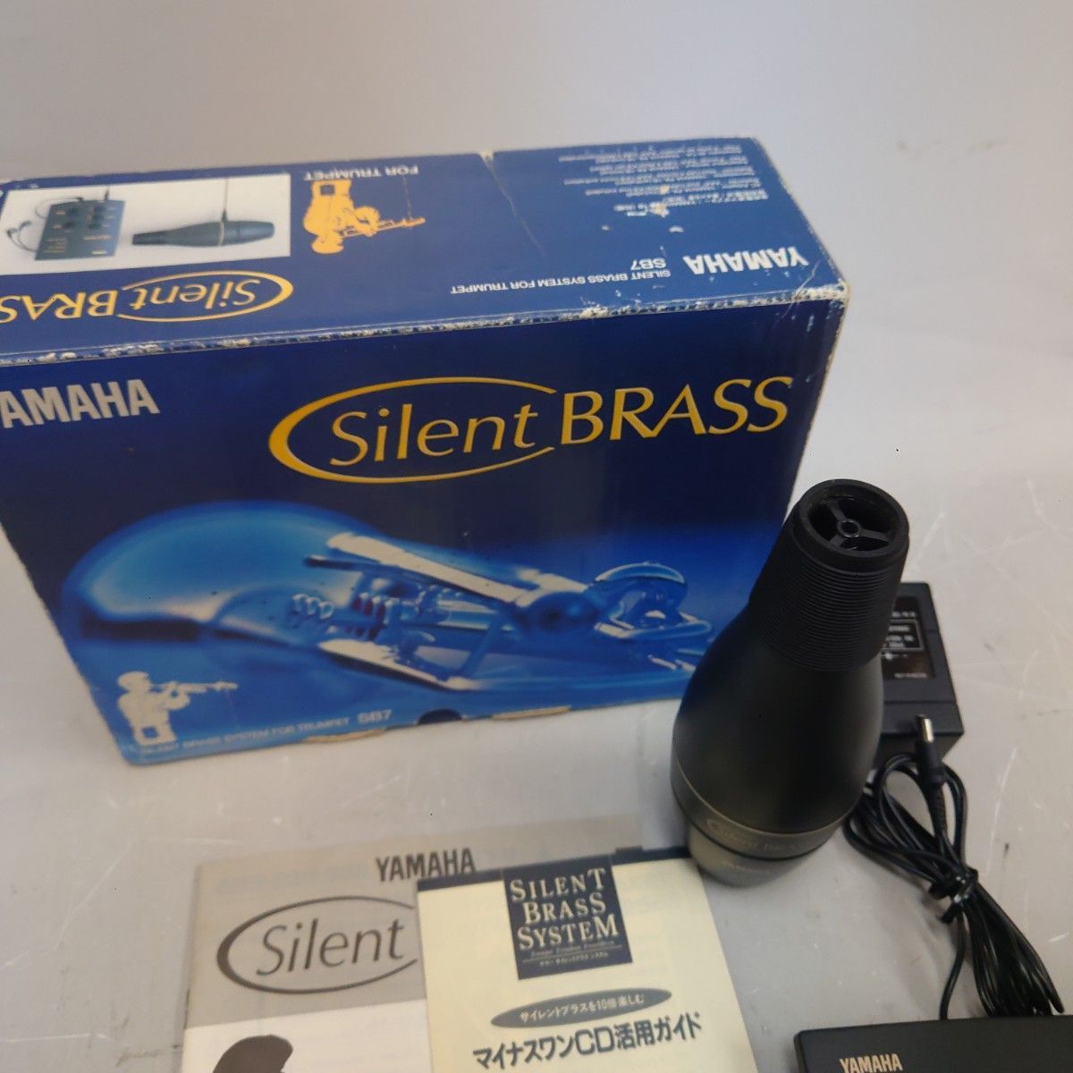 Yamaha Silent Brass SB7 トランペットミュート　ほぼ新品！ Amazon.com: Yamaha SILENT Brass System For Trumpet - Pickup Mute