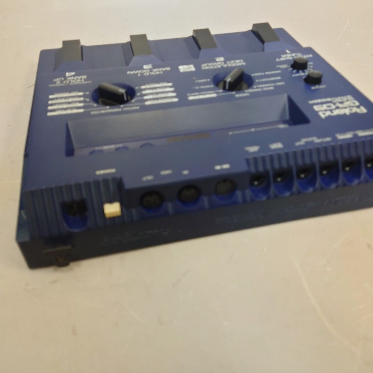 【通電品】Roland GR-09 ギターシンセサイザー ローランド 通電品】Roland GR-09 ギターシンセサイザー ローランド 通電品