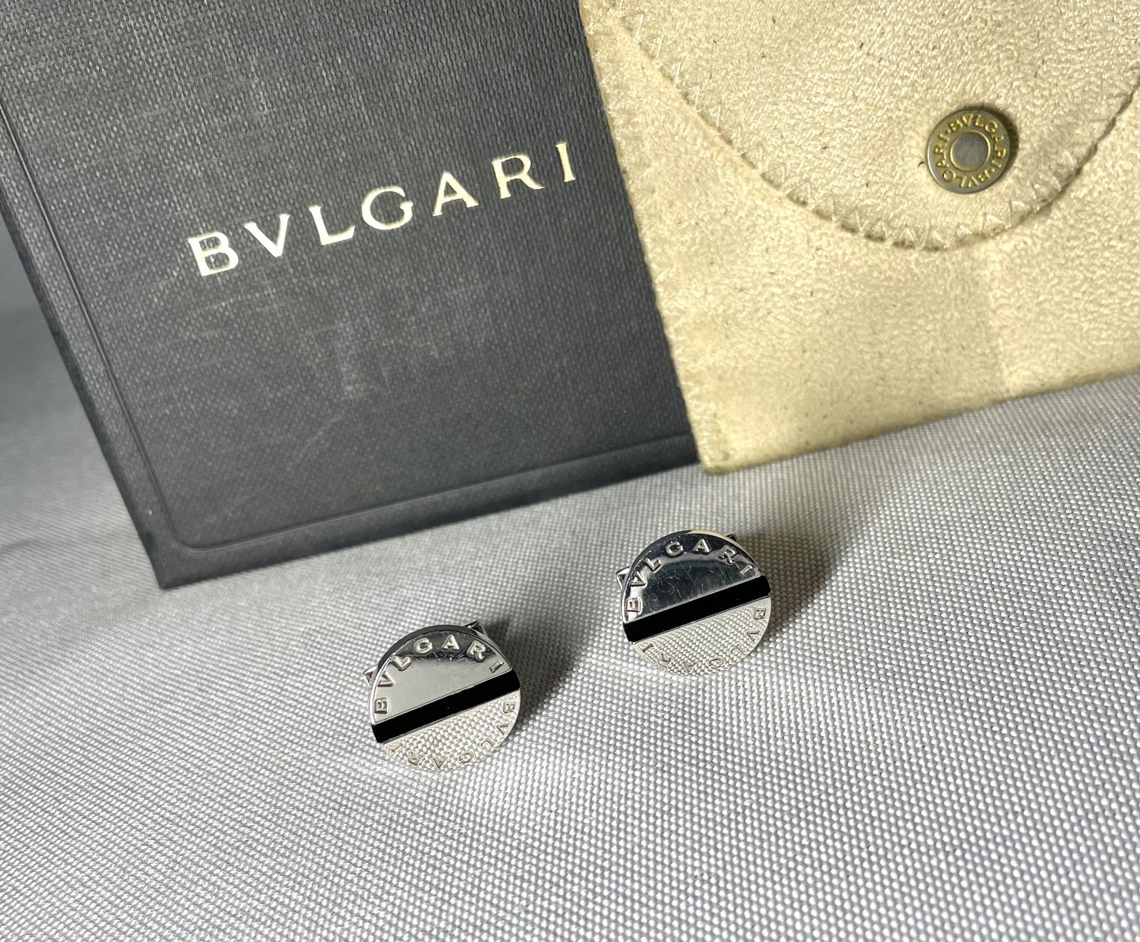 BVLGARI ブルガリ ブランドロゴ文字 ブラックオニキス & 鏡面