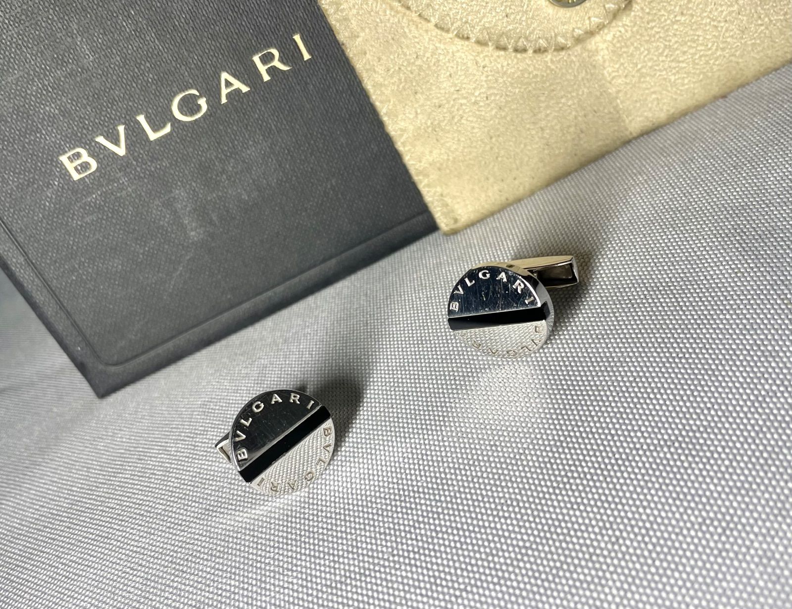 BVLGARI ブラックカフリンクス シルバー製 BVLGARI（ブルガリ） カフス オニキス シルバー ブルガリ・ブルガリ