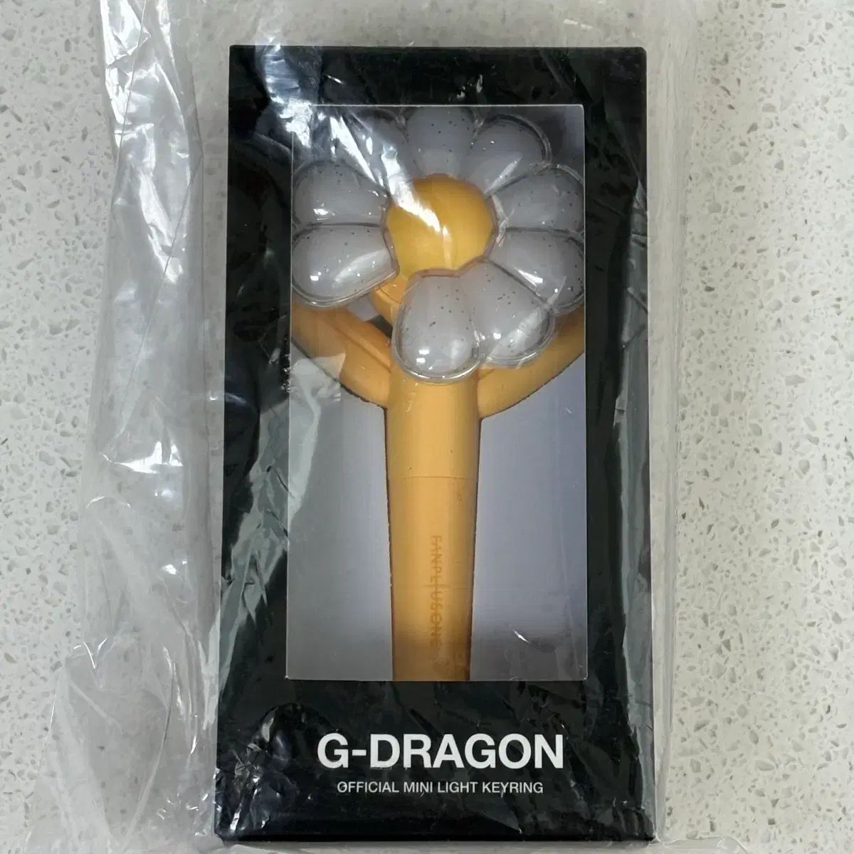 G-DRAGON（ジードラゴン）ミニ ライト キーホルダー（黄色）