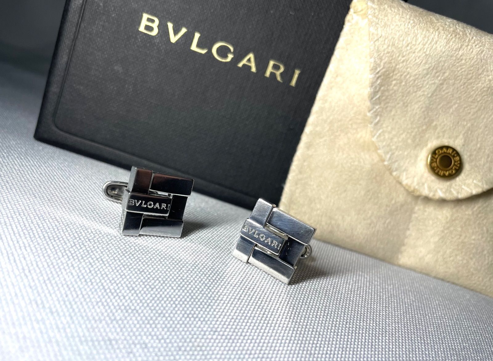 美品 BVLGARI ブルガリ ブランドロゴ文字 鏡面スターリングシルバー