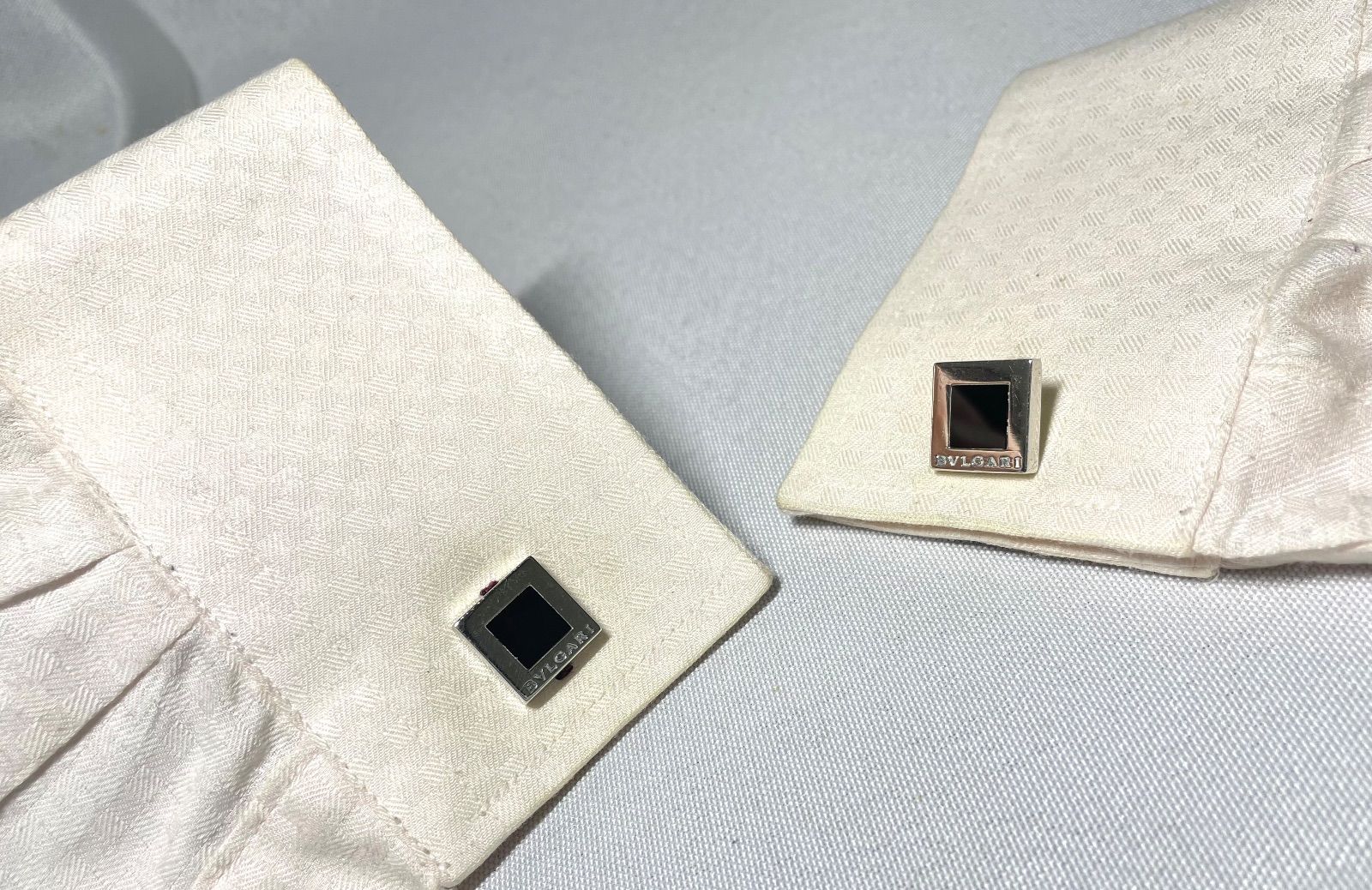 BVLGARI ブルガリ ブランドロゴブラックオニキス & 鏡面スターリング