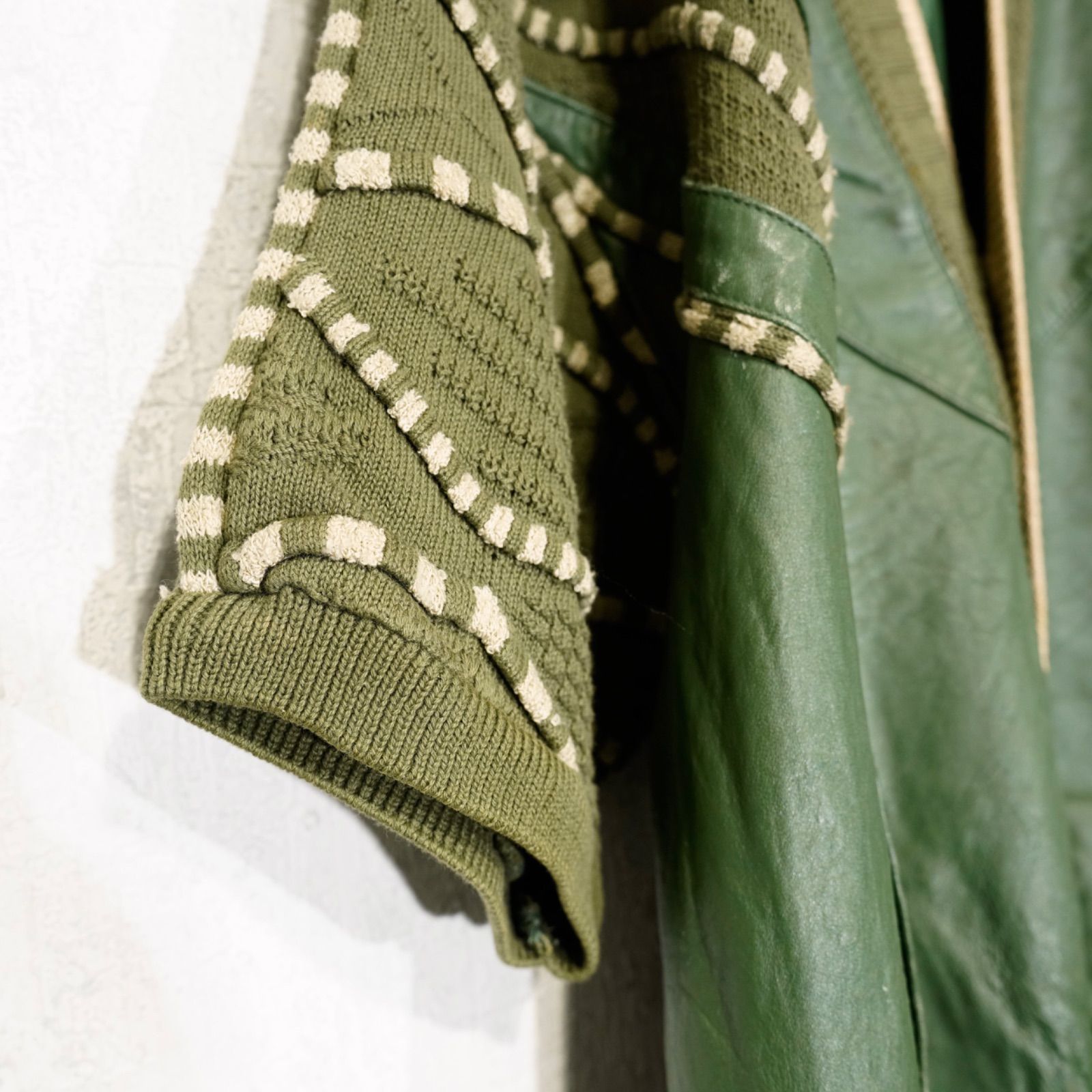 USA VINTAGE SAXONY 3D KNIT DESIGN LEATHER CARDIGAN/アメリカ古着3D 
