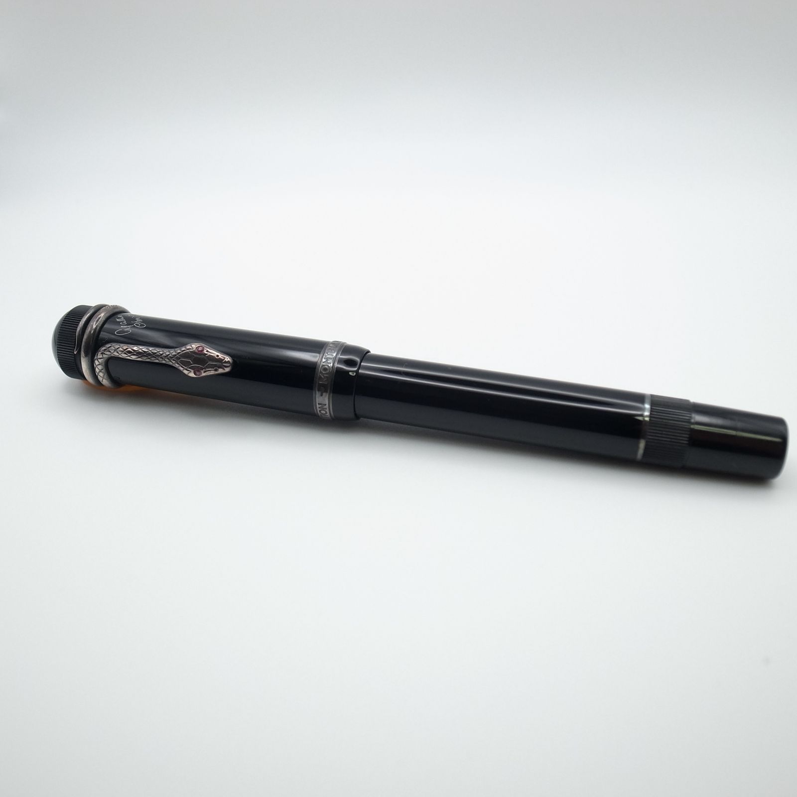 限定】MONTBLANC/モンブラン 万年筆 作家シリーズ アガサクリスティー