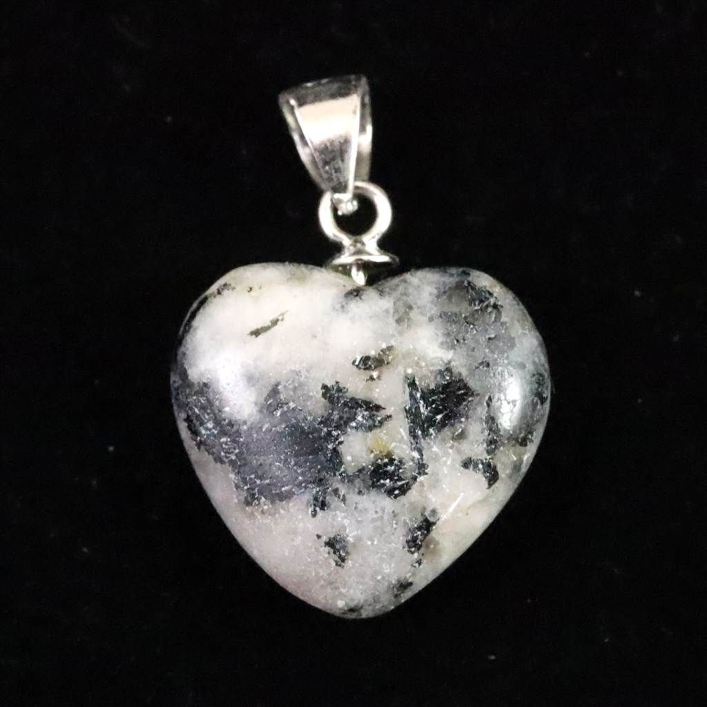 H&E社 ブラックトルマリン アゼツライト (AZOZEO) 15mmハート