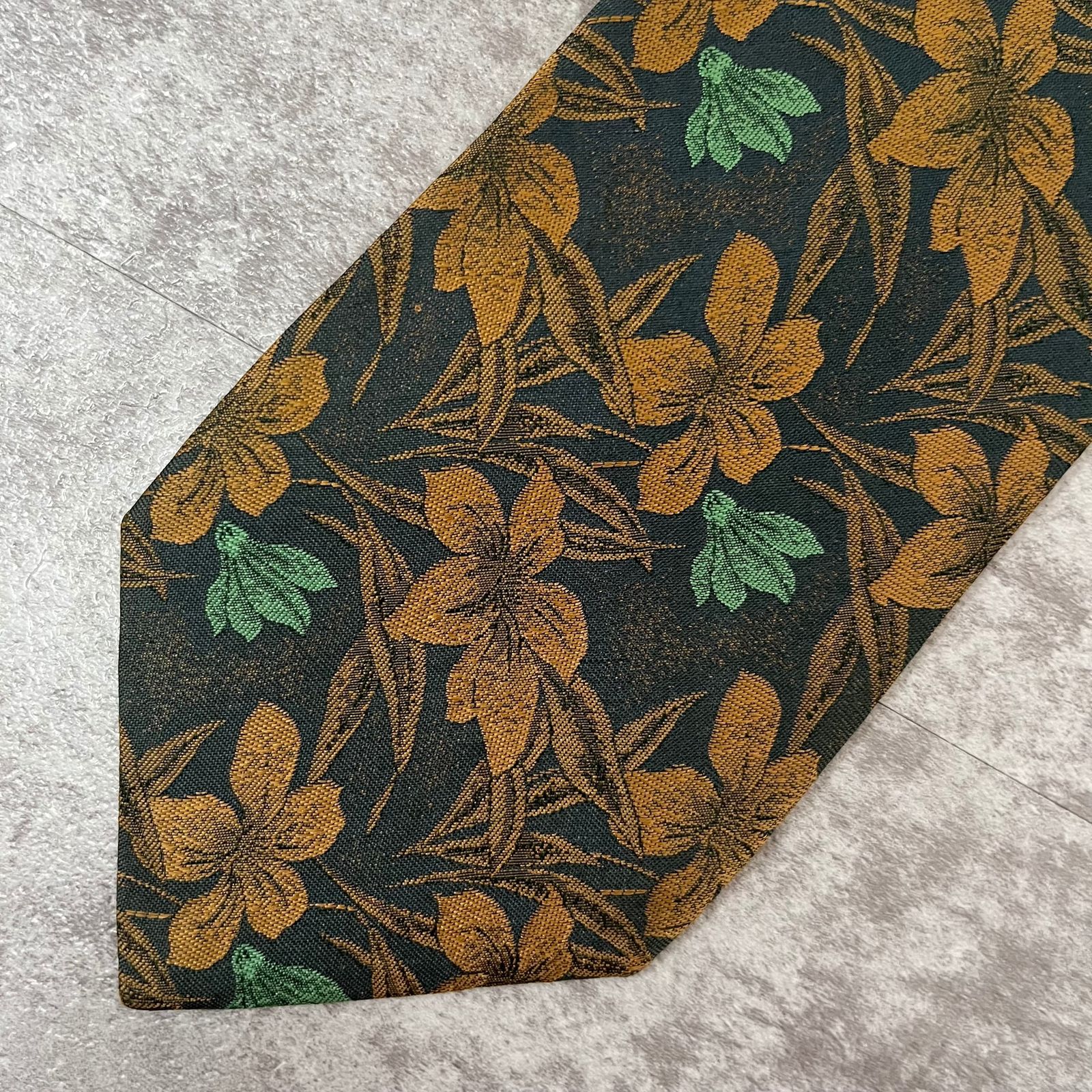 植物柄】ボタニカルネクタイ 花柄 ブルー オレンジ グリーン - メルカリ