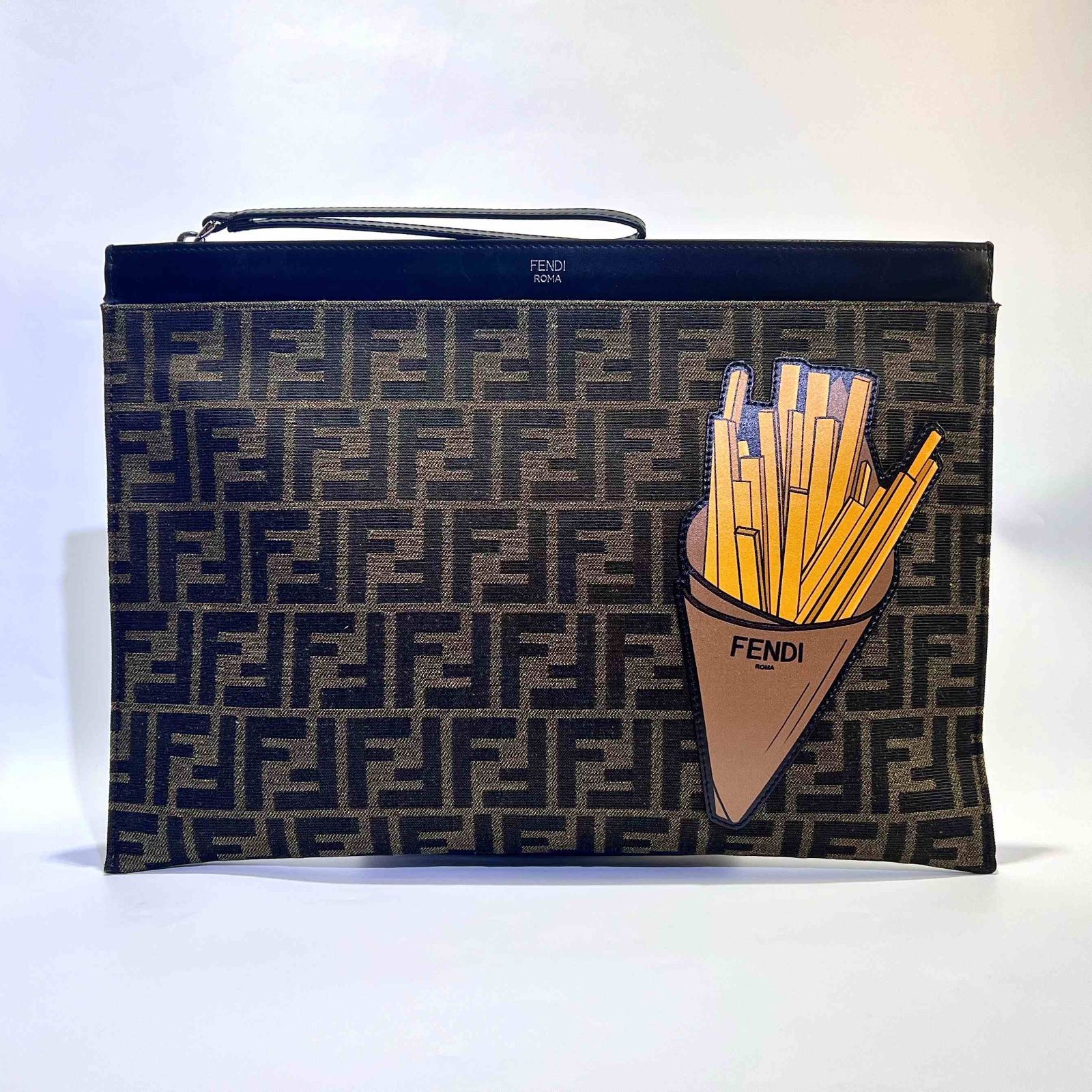 あ*★様 ​【希少・極美品】FENDI JEANS FF柄 ズッカ柄 リバーシブ あ*☆様 ​【希少・極美品】FENDI JEANS FF柄 ズッカ柄 リバーシブ