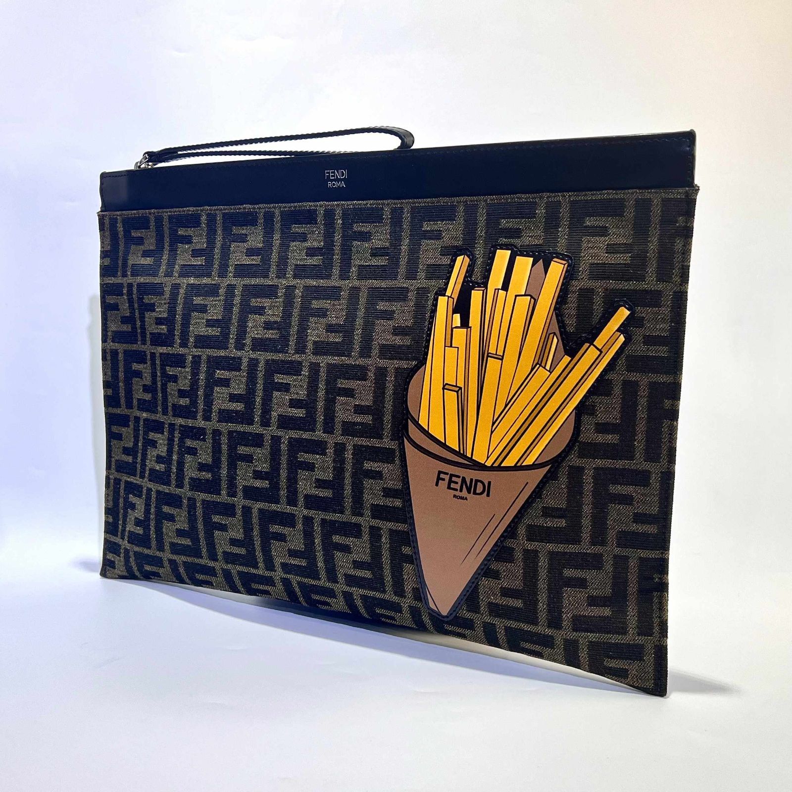 FENDI フェンディ フェンディリシャス FF フラットスリム ズッカ柄