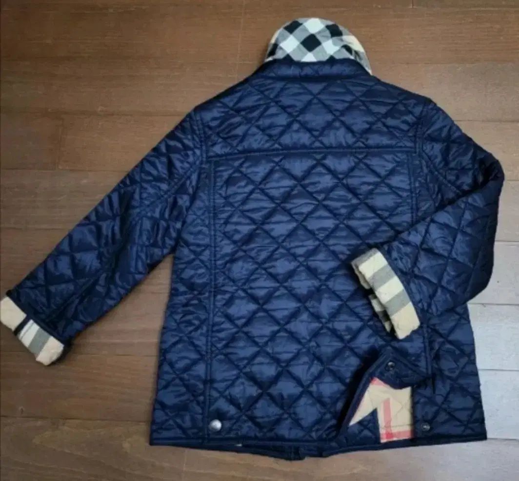正規品 バーバリー キッズ キルティングジャケット 100 - メルカリ