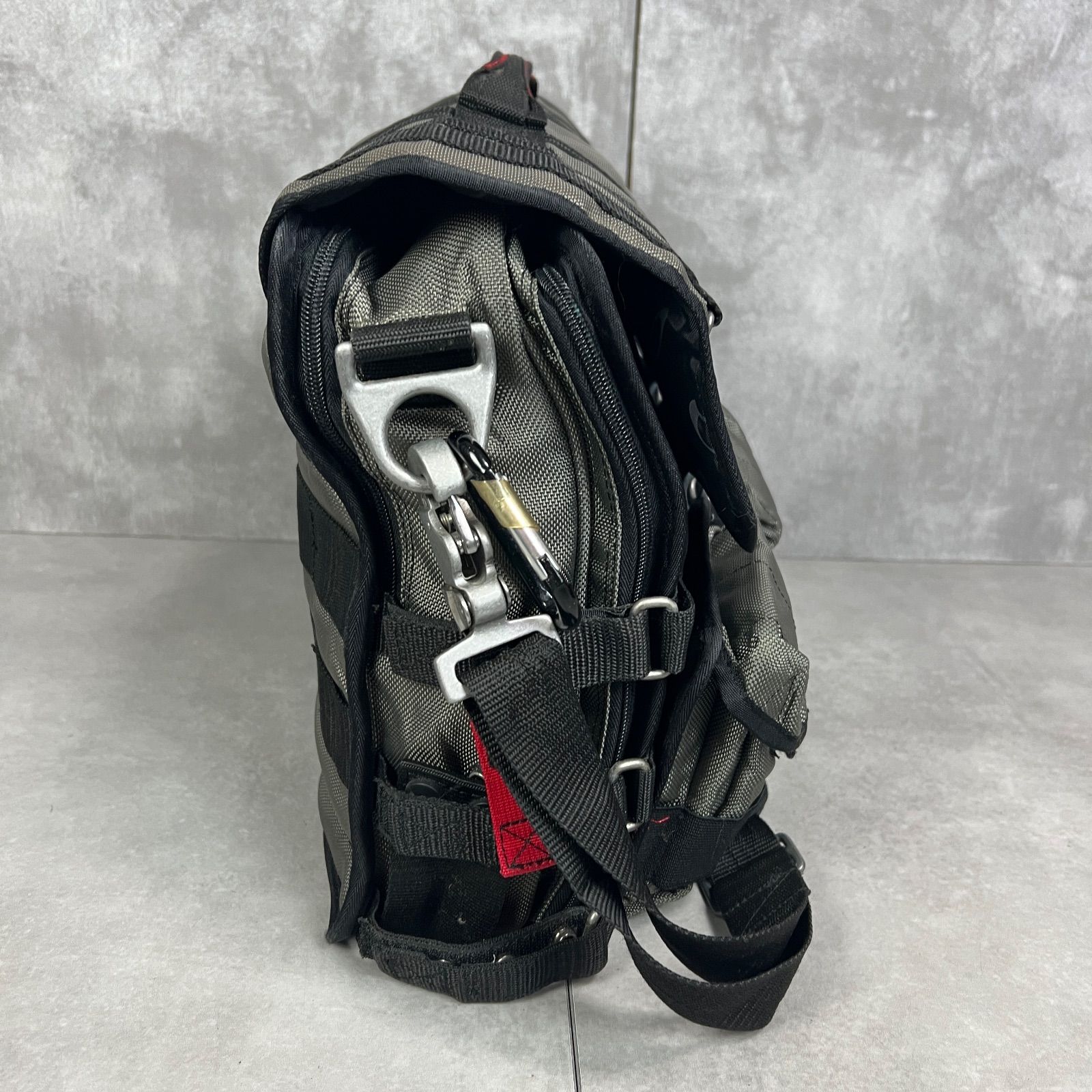 フォローで割引クーポン配布中】希少 OAKLEY オークリー Tactical