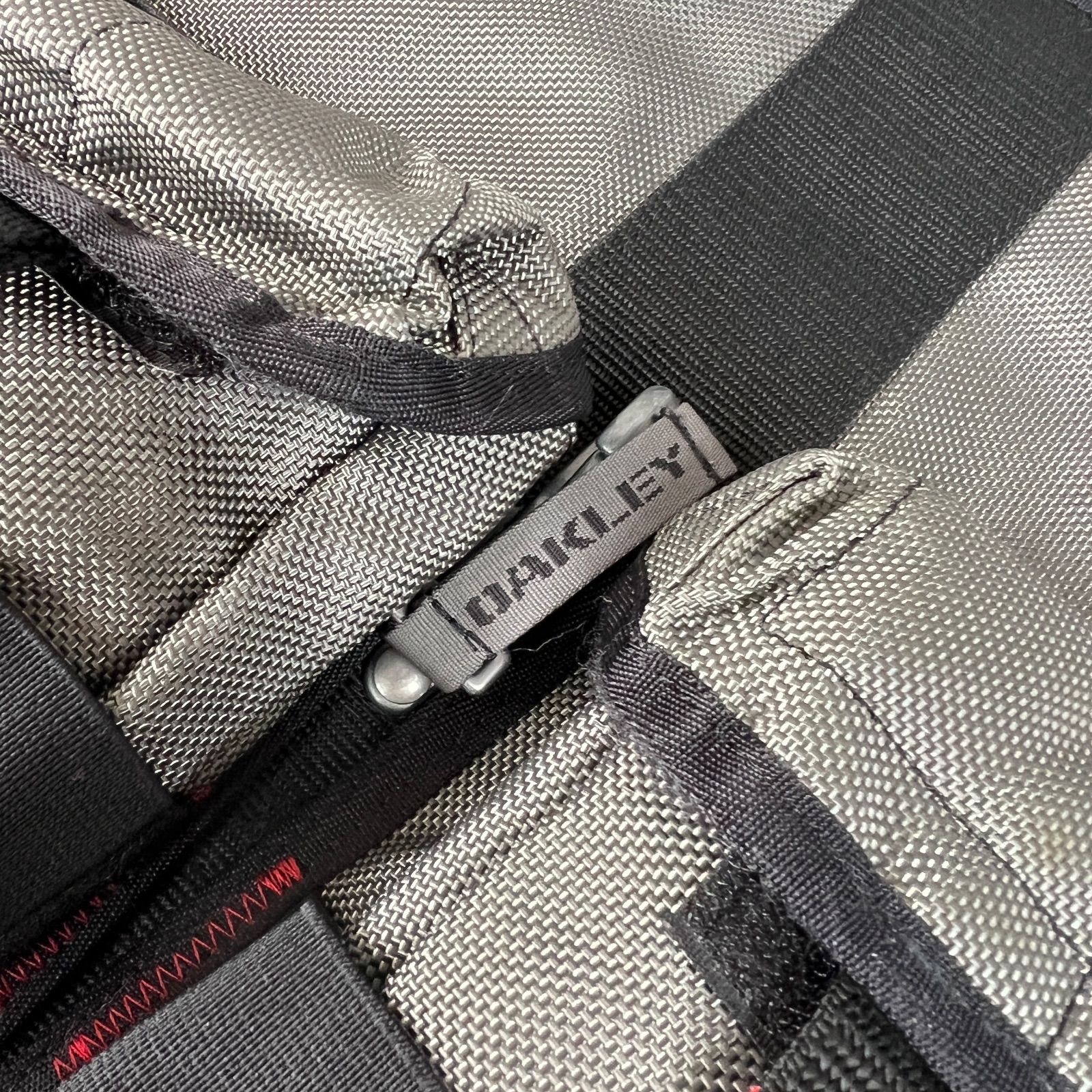 フォローで割引クーポン配布中】希少 OAKLEY オークリー Tactical