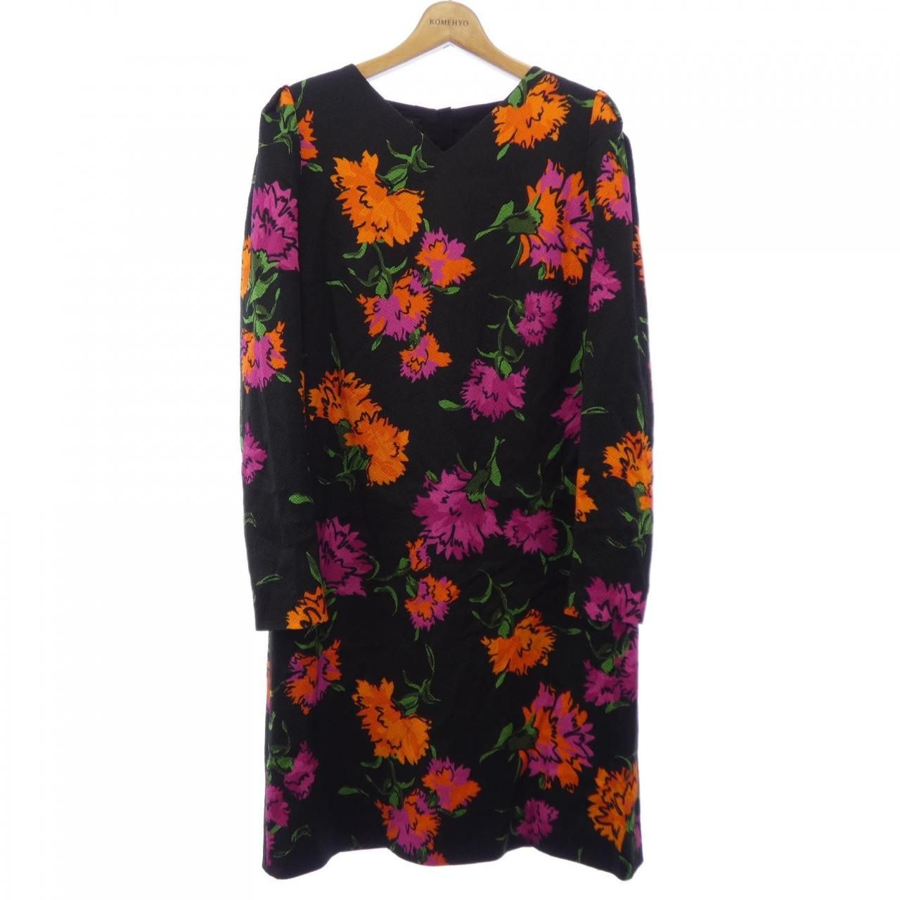 ロングワンピース エスカーダ　(ESCADA) エスカーダ ESCADA ワンピース - メルカリ