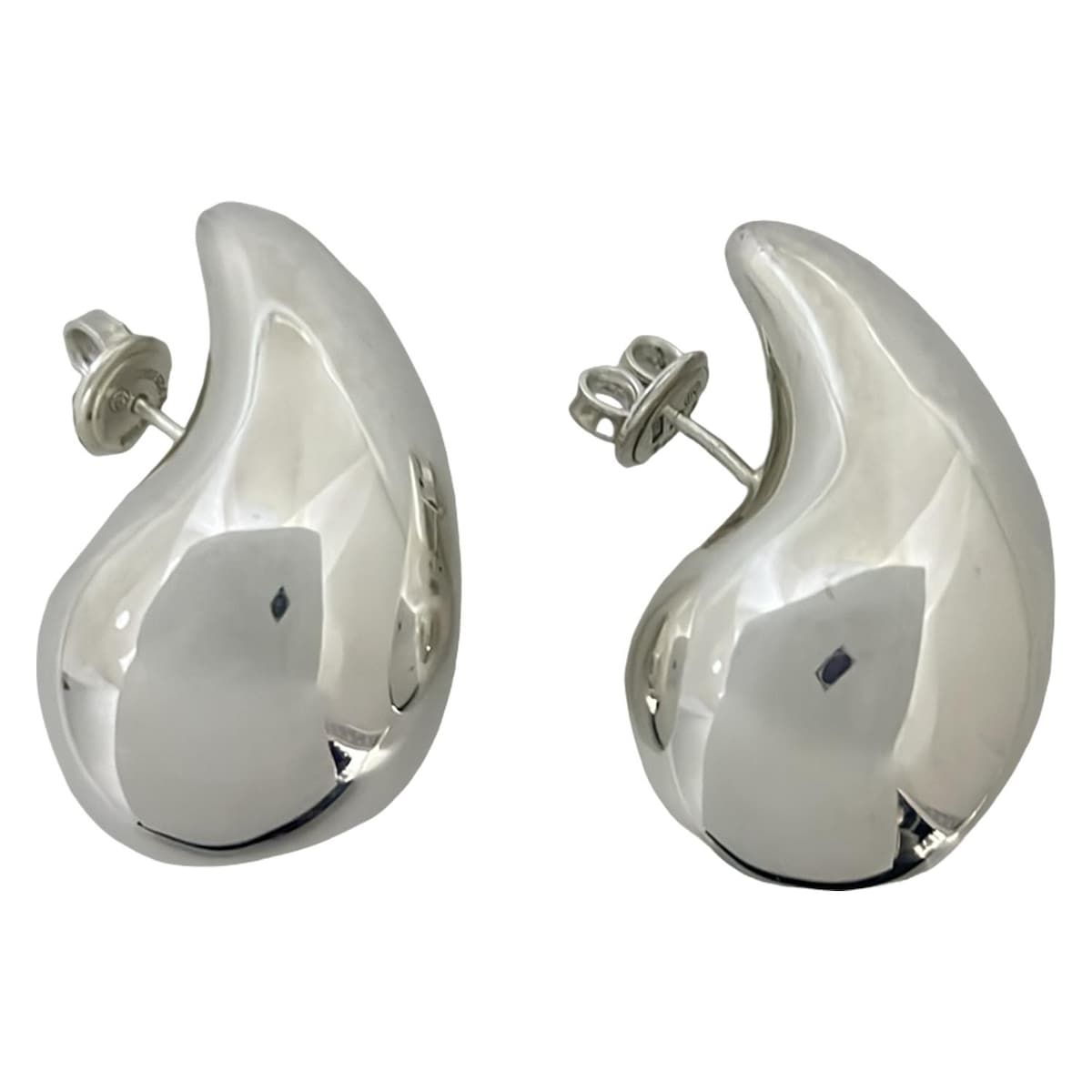 美品Bottega Veneta ボッテガヴェネタシルバー ピアス68200円 BOTTEGA VENETA(ボッテガヴェネタ) ピアス美品 - シルバー - メルカリ