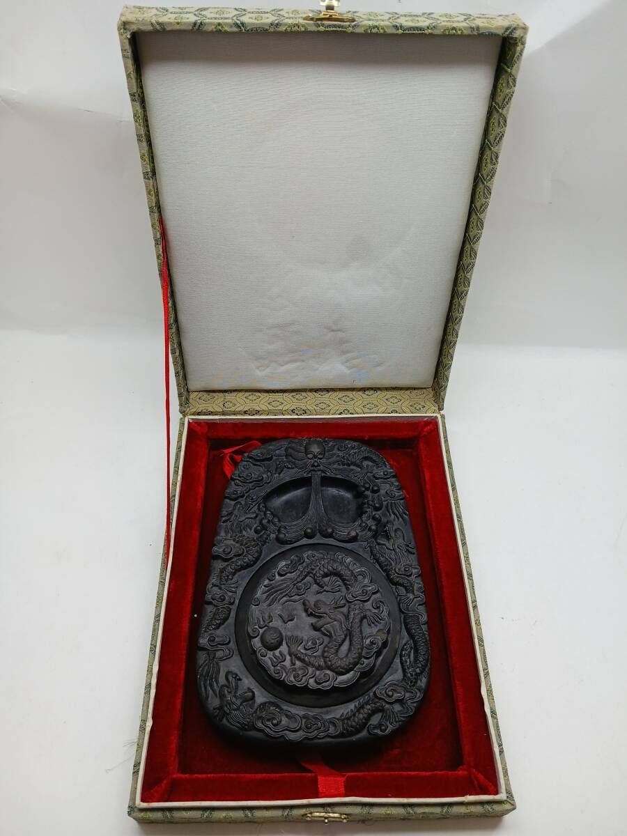 中古品】中国 澄泥硯 龍宝瀧登 高級硯 文房四宝 龍彫刻 美術品 骨董