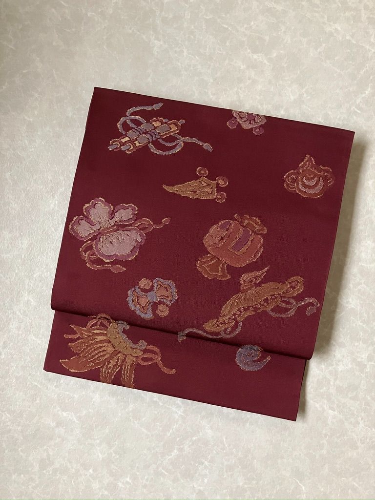 未使用】宝尽くし 六通袋帯 臙脂色 吉祥文様 正絹 お正月にも［F014