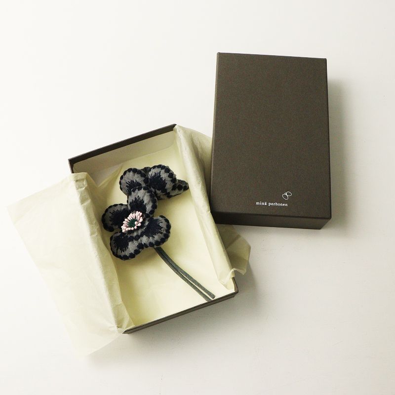 新品未使用 24-25AW mina perhonen blumen コサージュ 24-25AW❁⃘*. mina perhonen blumen コサージュ - メルカリ