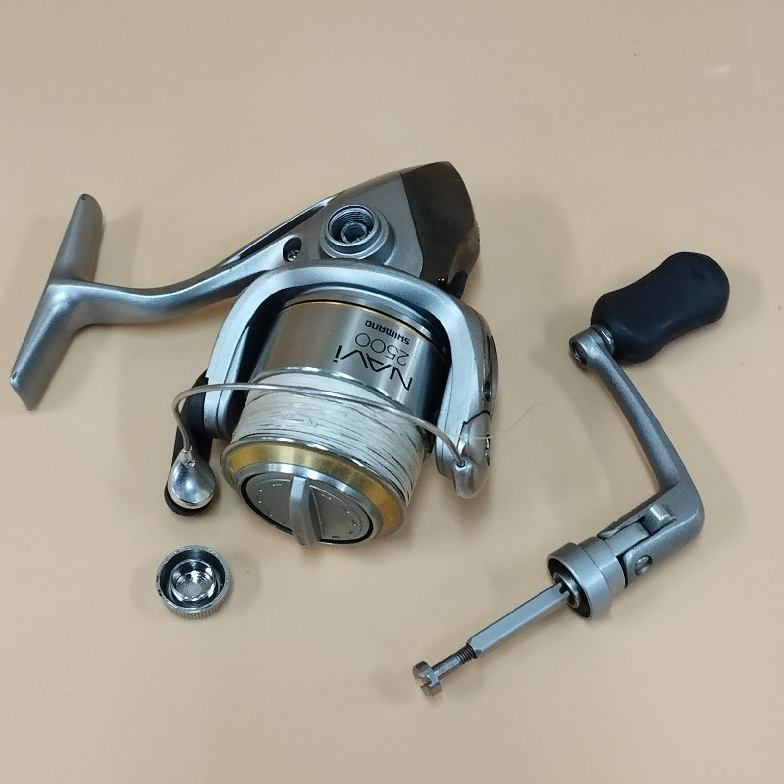D8618】SHIMANO シマノ スピニング リール NAVi2500 - メルカリ