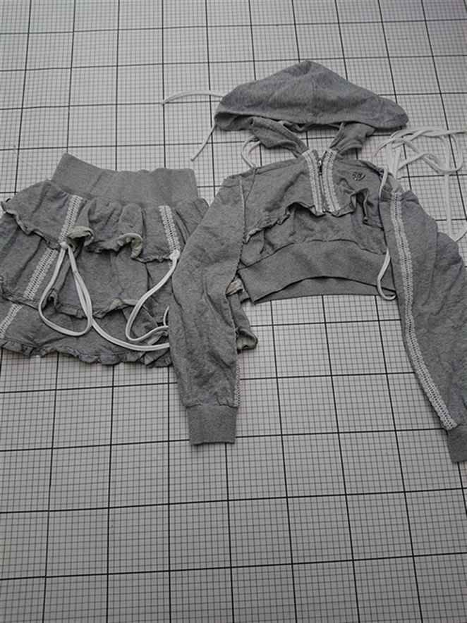 ◇ ⊂ ハニー・ミュー HONEY MEW フリルパーカー＆スカートセット