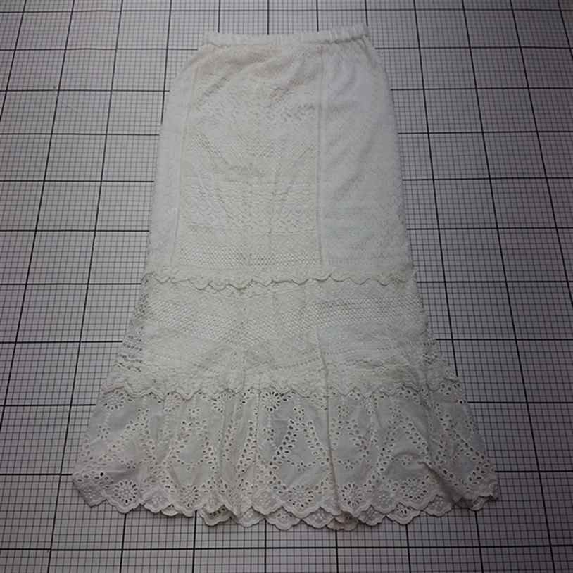 ◇ ⊂ スローブイエナ SLOBE IENA レースパッチワークスカート シロ