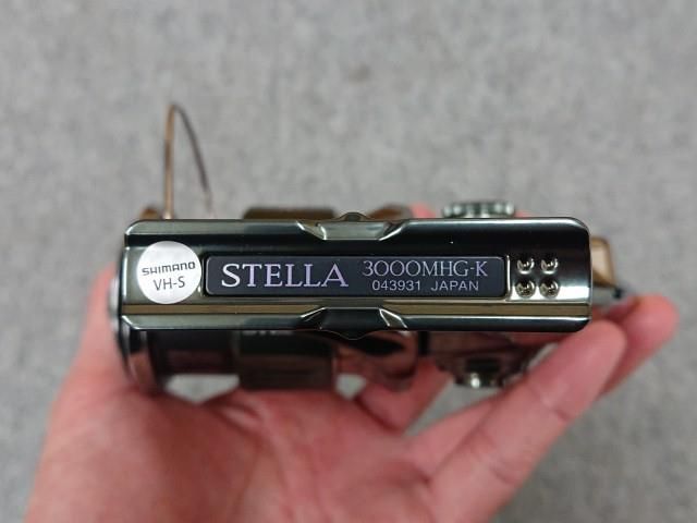 未使用品】 シマノ 22 ステラ 3000MHG スピニングリール STELLA 043931