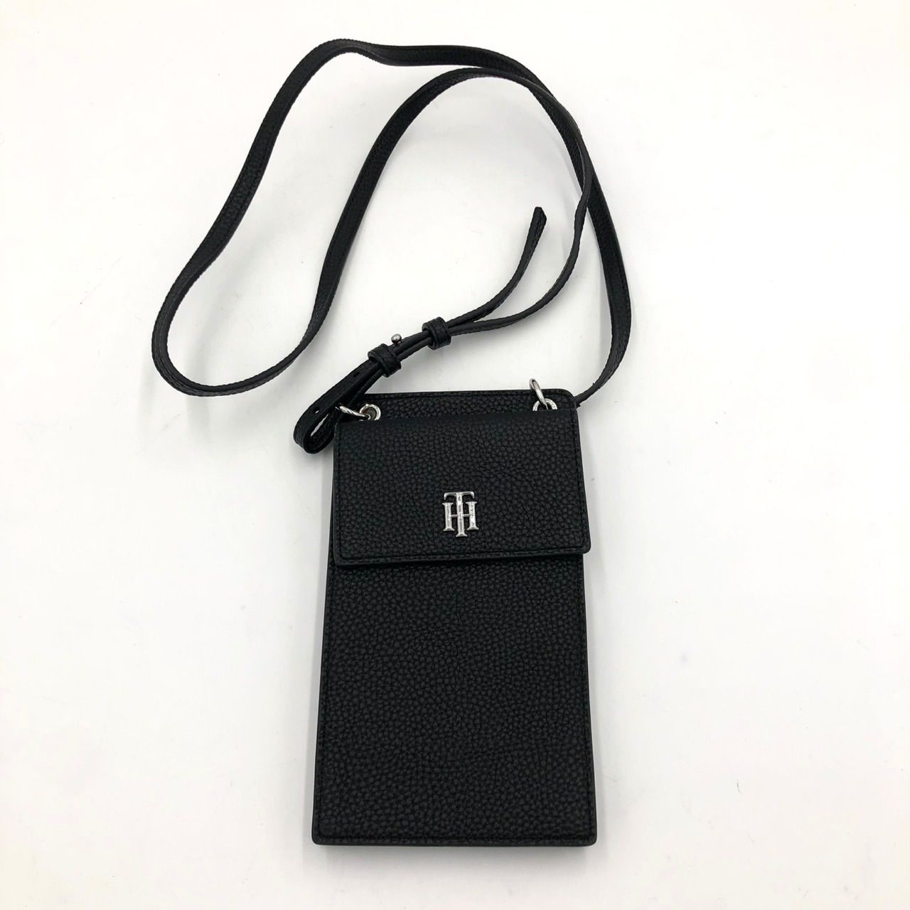 新品未使用】トミーヒルフィガー スマホショルダーバッグ 黒 シボ革 