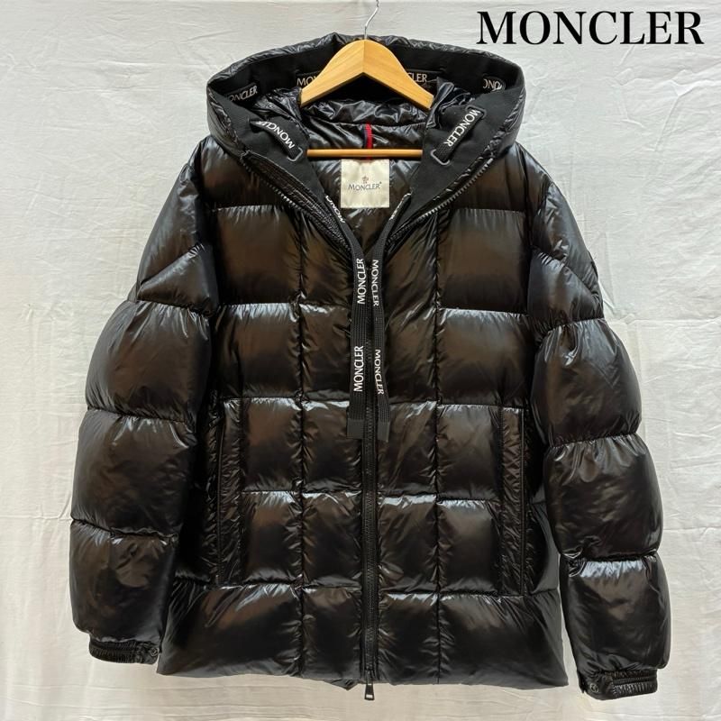 モンクレール DOUGNAC GIUBBOTTO ナイロン ダウンジャケット 1 モンクレール 21AW DOUGNAC GIUBBOTTO ドゥーニャック 光沢 ナイロン