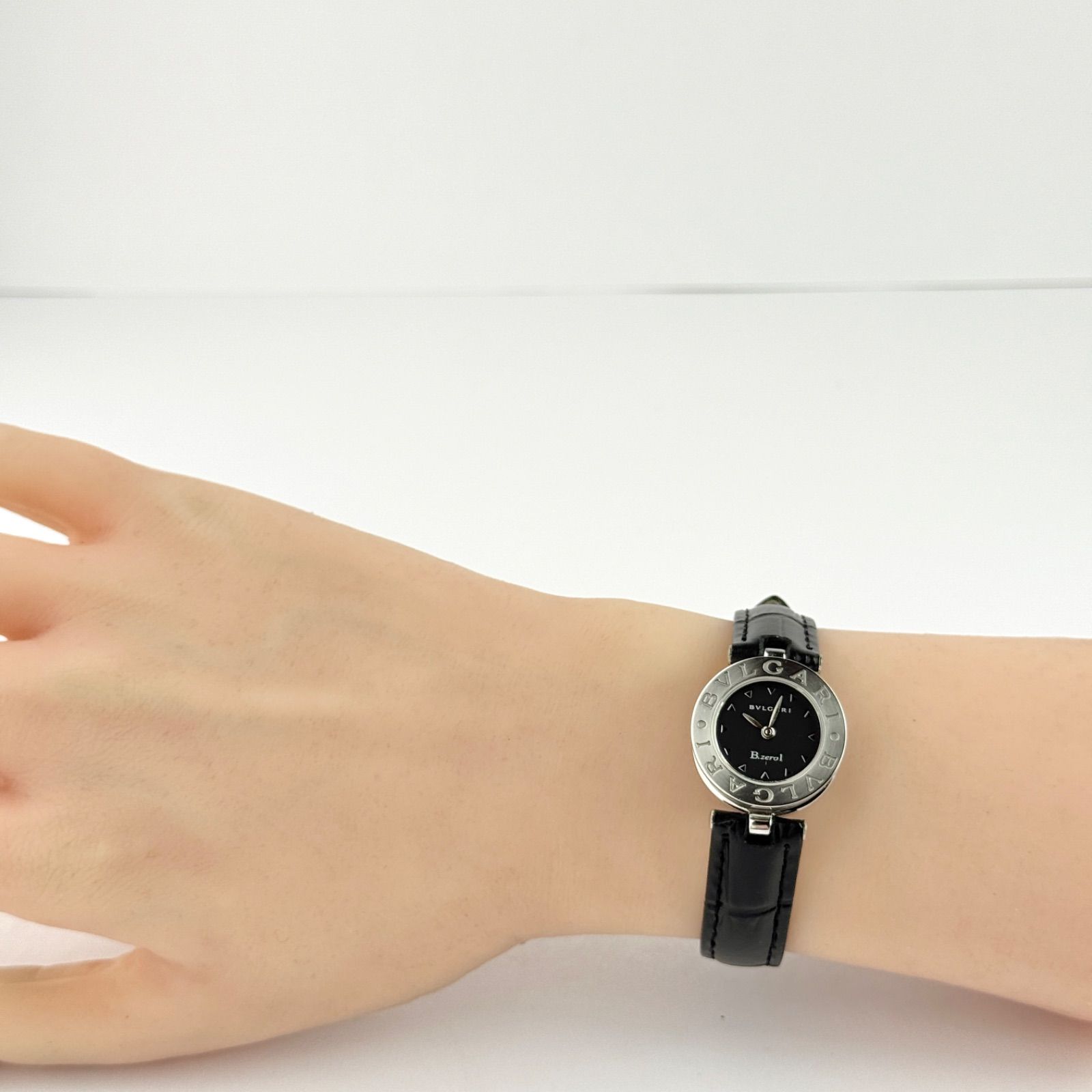 ブルガリ ビーゼロワン BZ22S 新品ベルト 新品電池 レディース 604