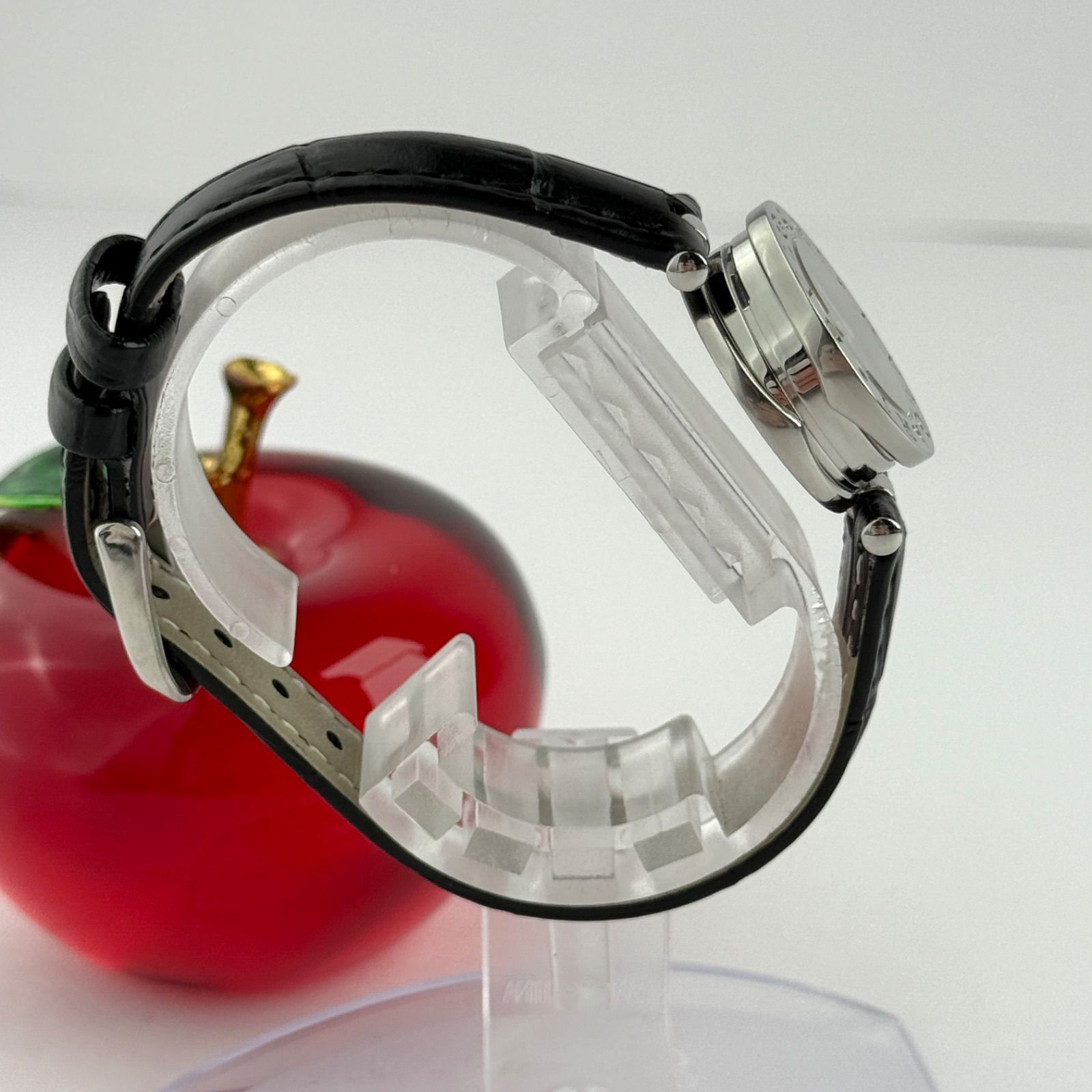 ブルガリ ビーゼロワン 12Pダイヤ 新品ベルト 新品電池 レディース 665 ブルガリ ビーゼロワン 12Pダイヤ 新品ベルト 新品電池 レディース 665