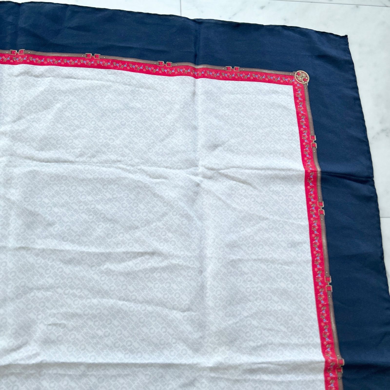 CELINE セリーヌ 大判 スカーフ シルク 総ロゴ ホワイト×ネイビー