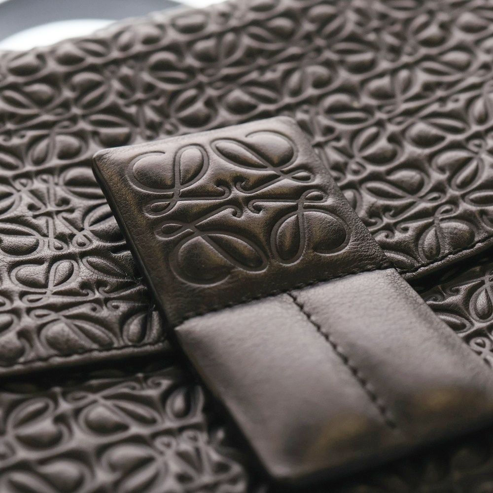 LOEWE (ロエベ) アナグラム アベニュー チェーンショルダーバッグ ミニ